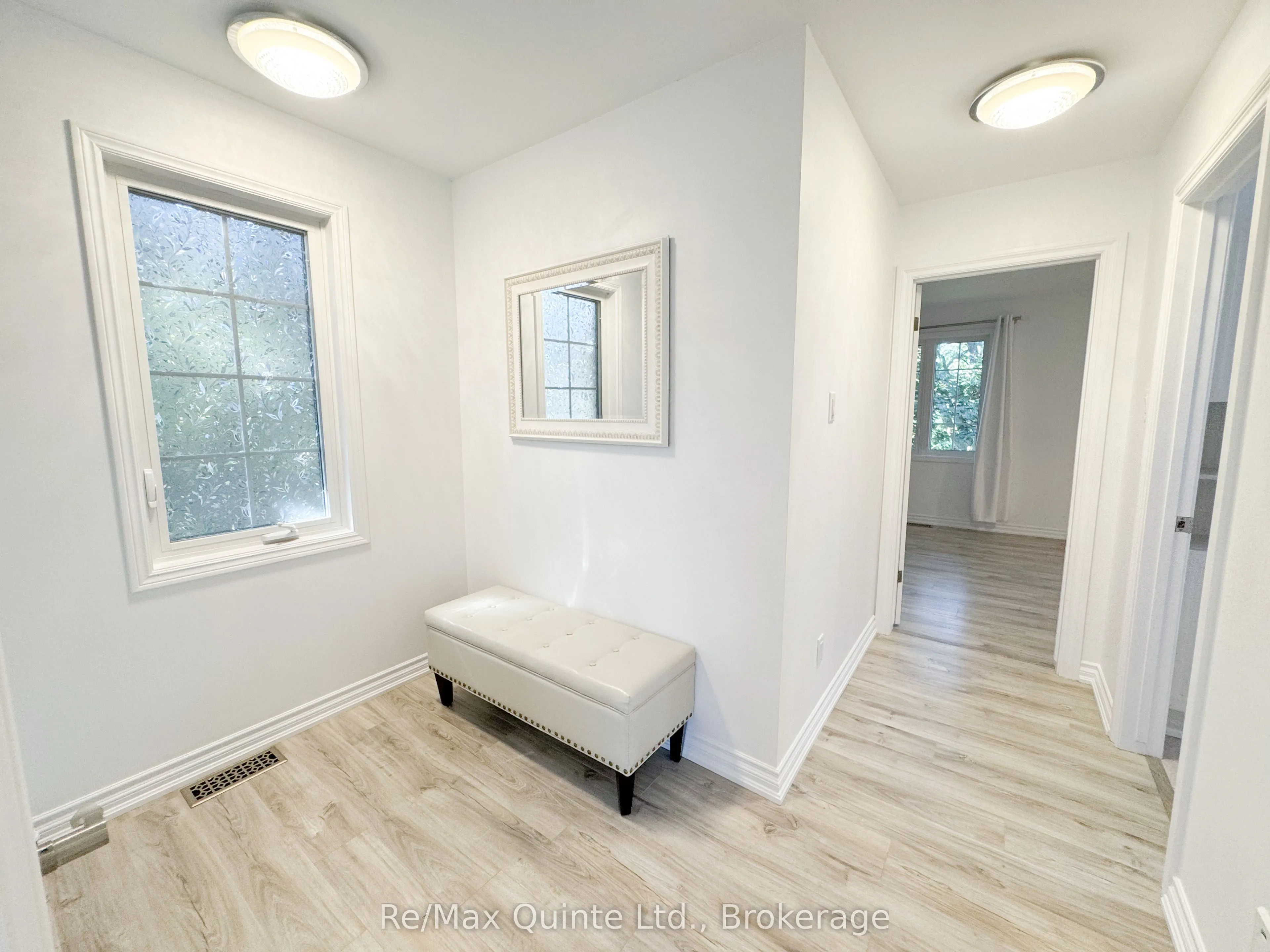 11 JANLYN Crescent #8