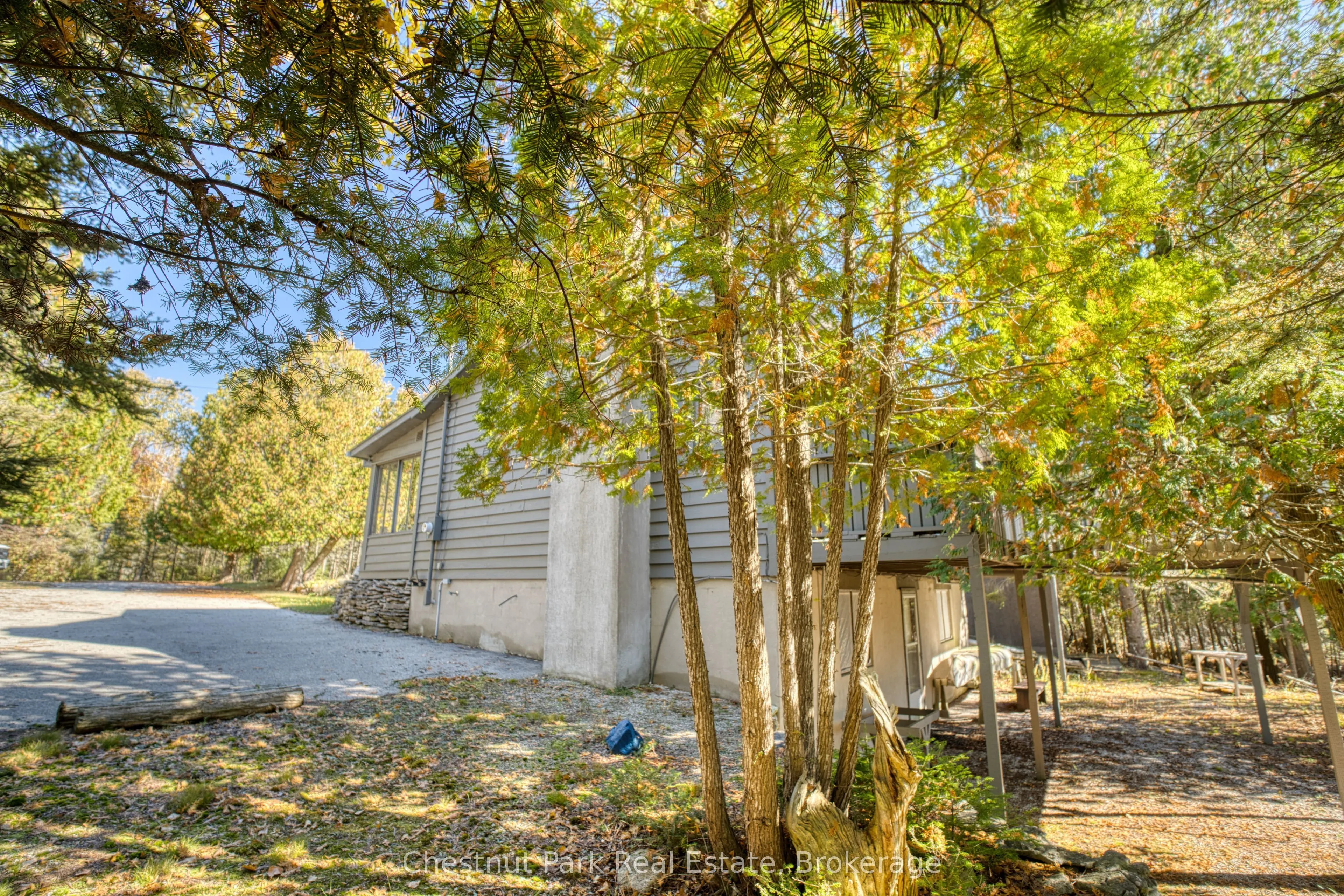 1112 Dorcas Bay Road