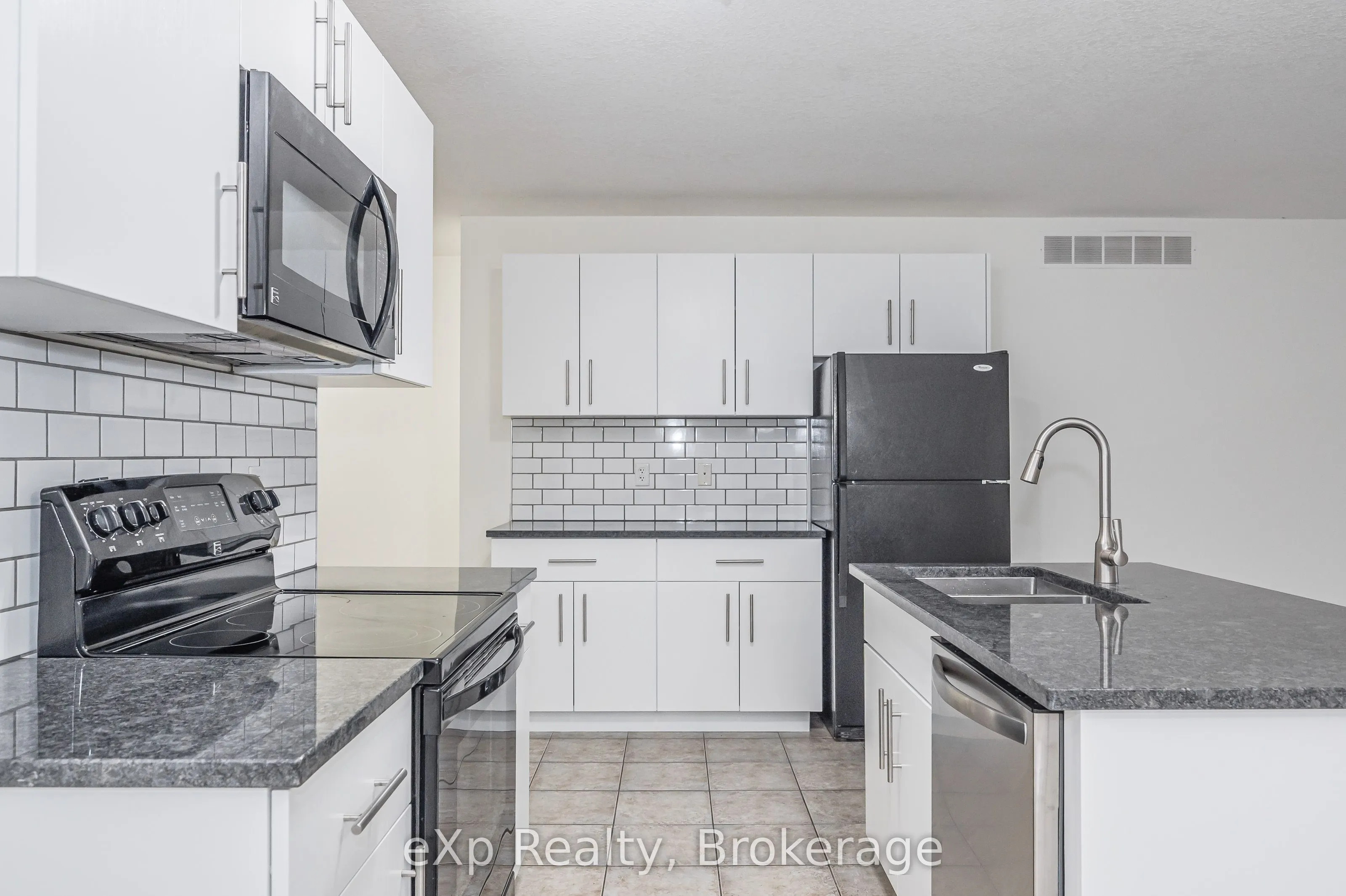 62 Victoria Road N #UPPER
