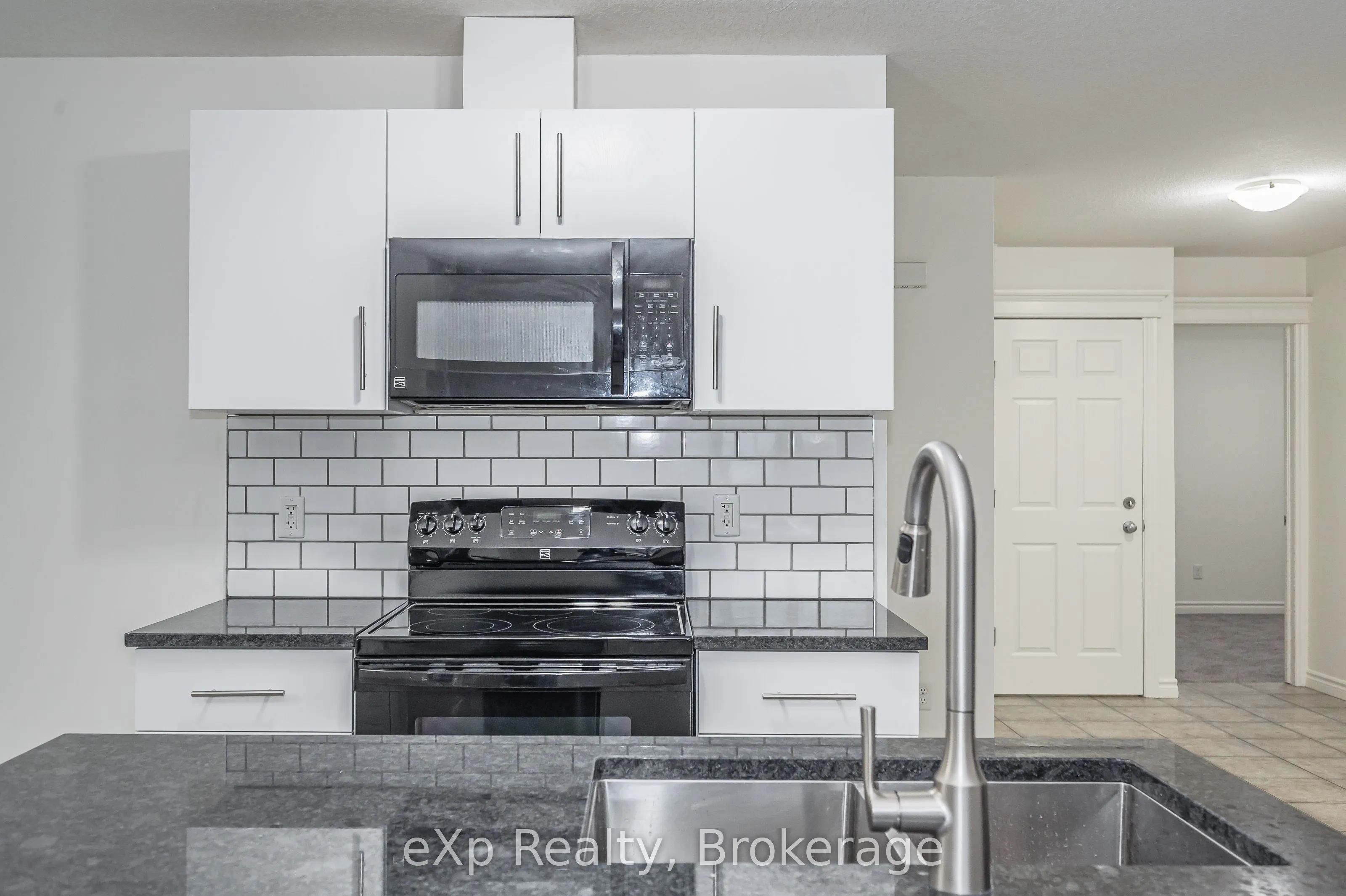 62 Victoria Road N #UPPER