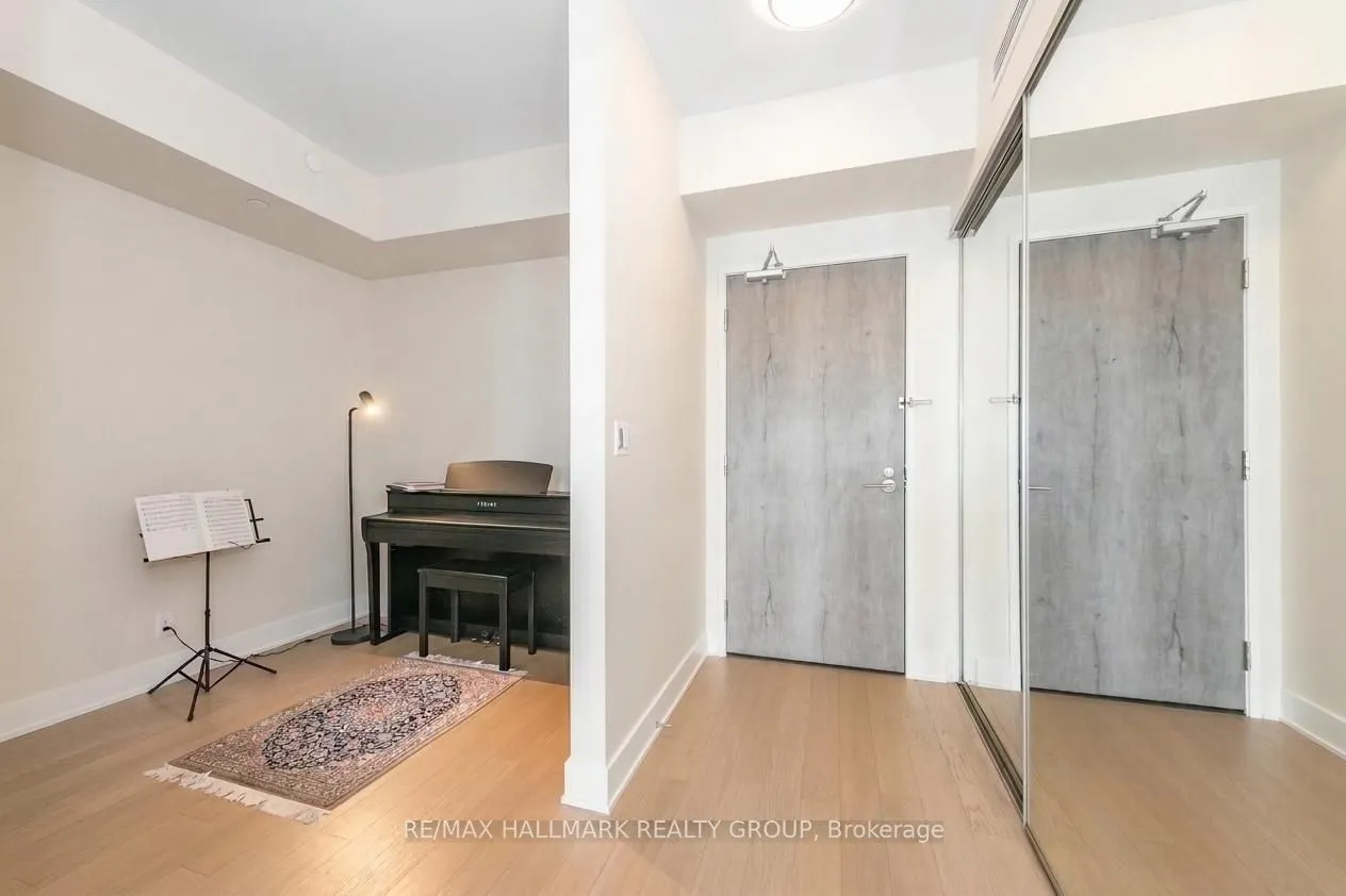 485 Richmond Road #1004