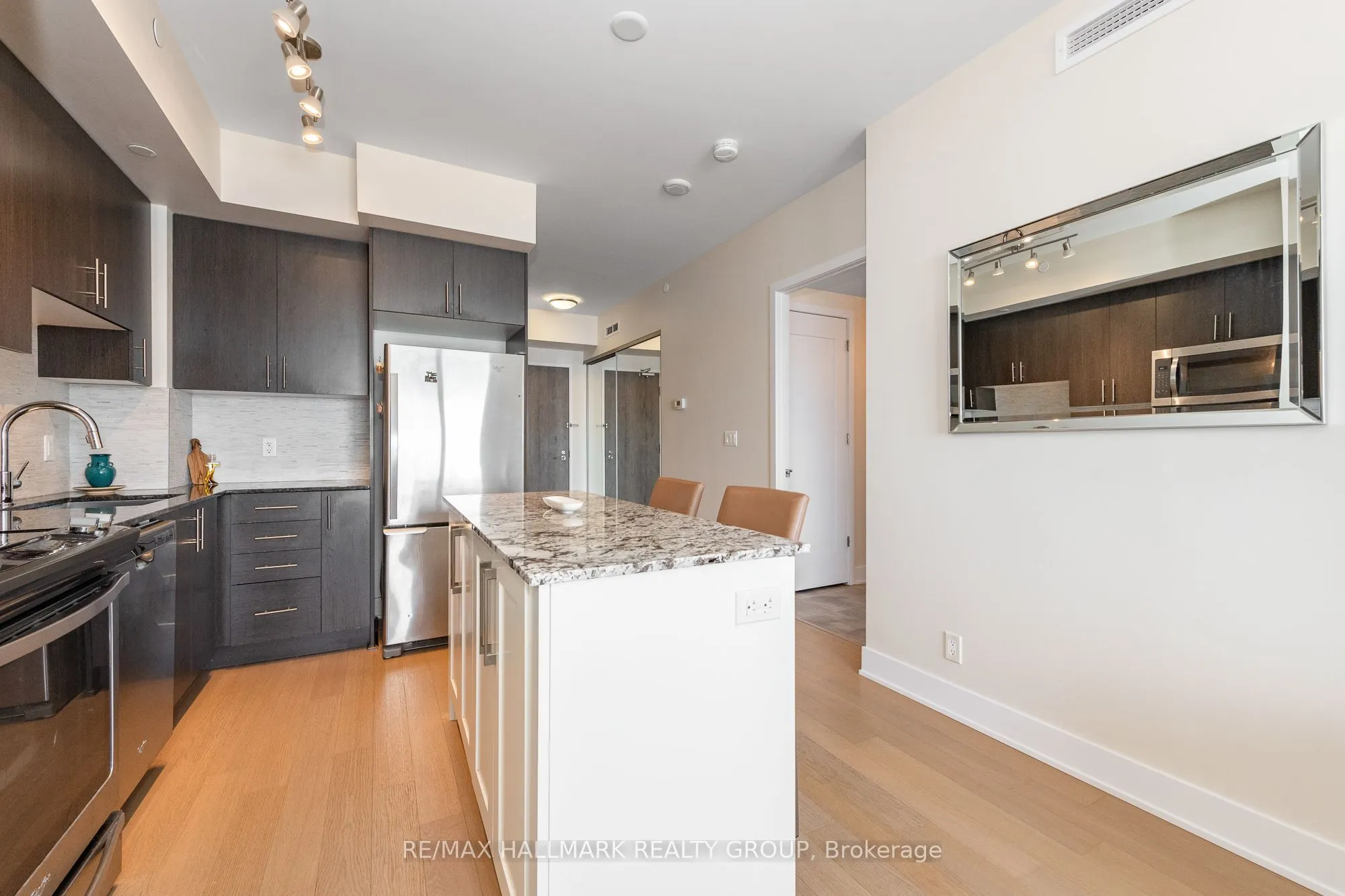485 Richmond Road #1004