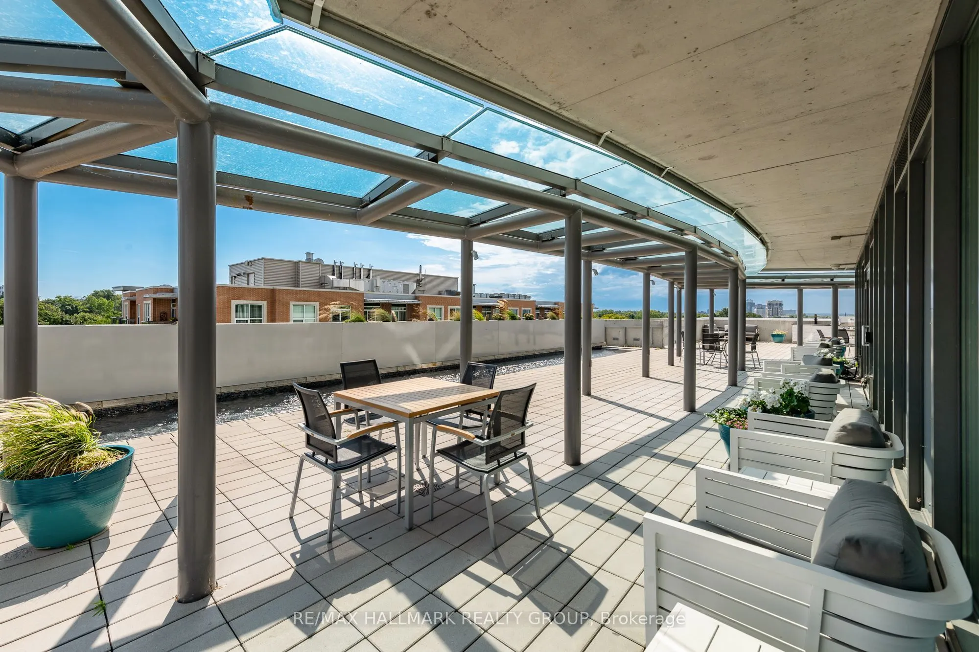 485 Richmond Road #1004