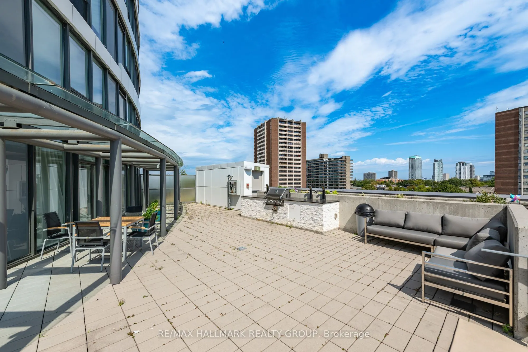 485 Richmond Road #1004