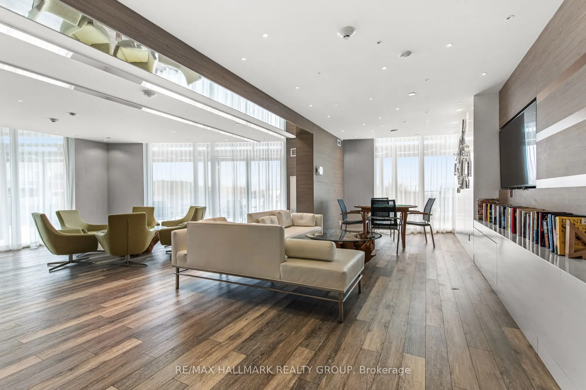 485 Richmond Road #1004