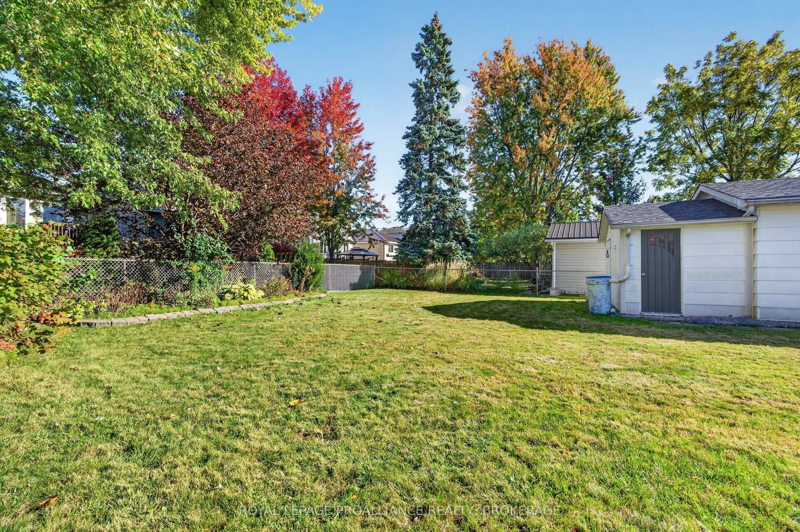 9 Henry Crescent