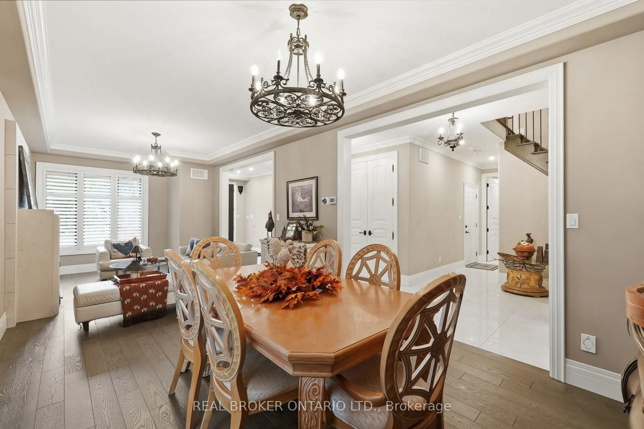 916 Foxbrook Court