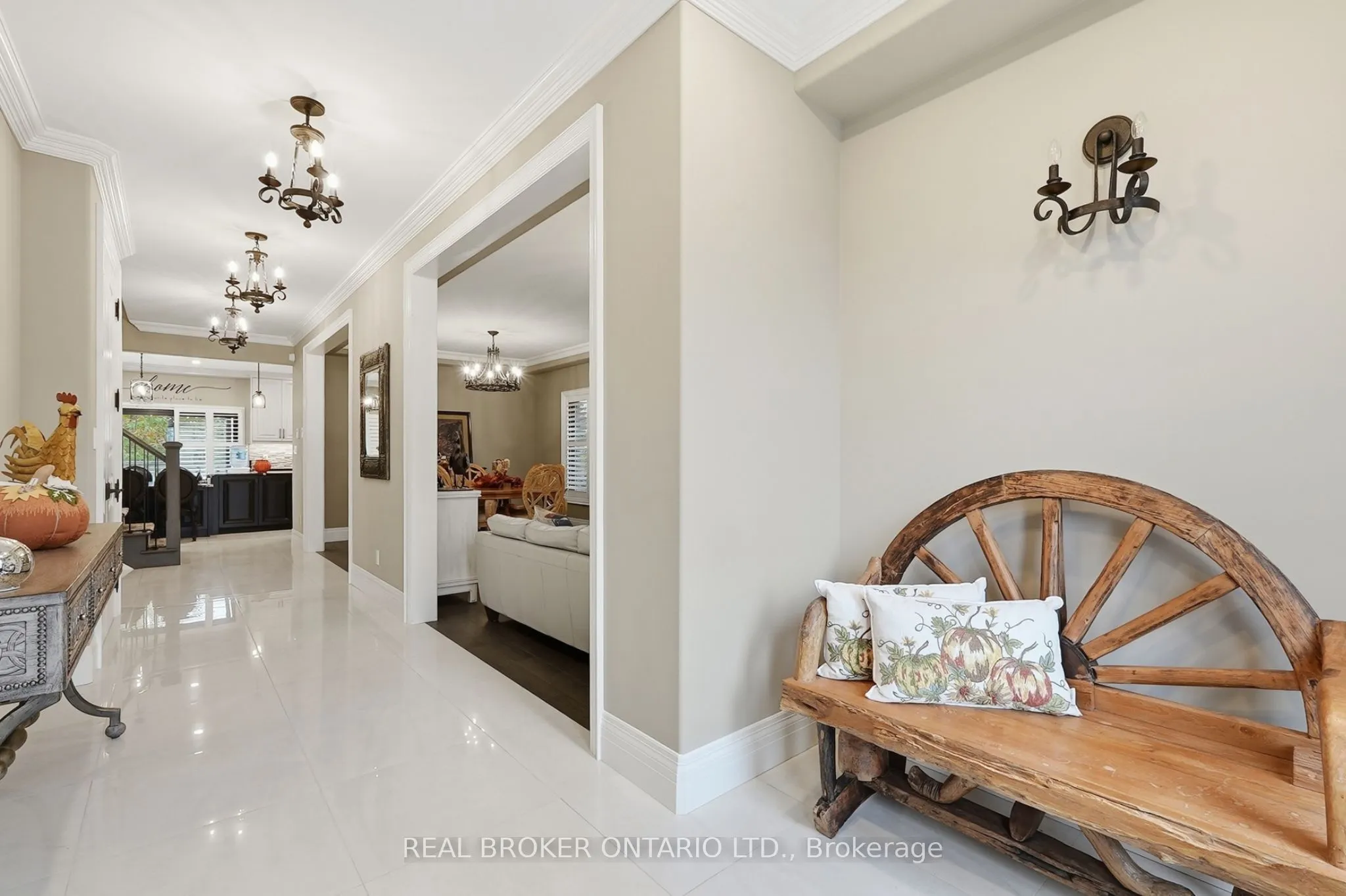 916 Foxbrook Court