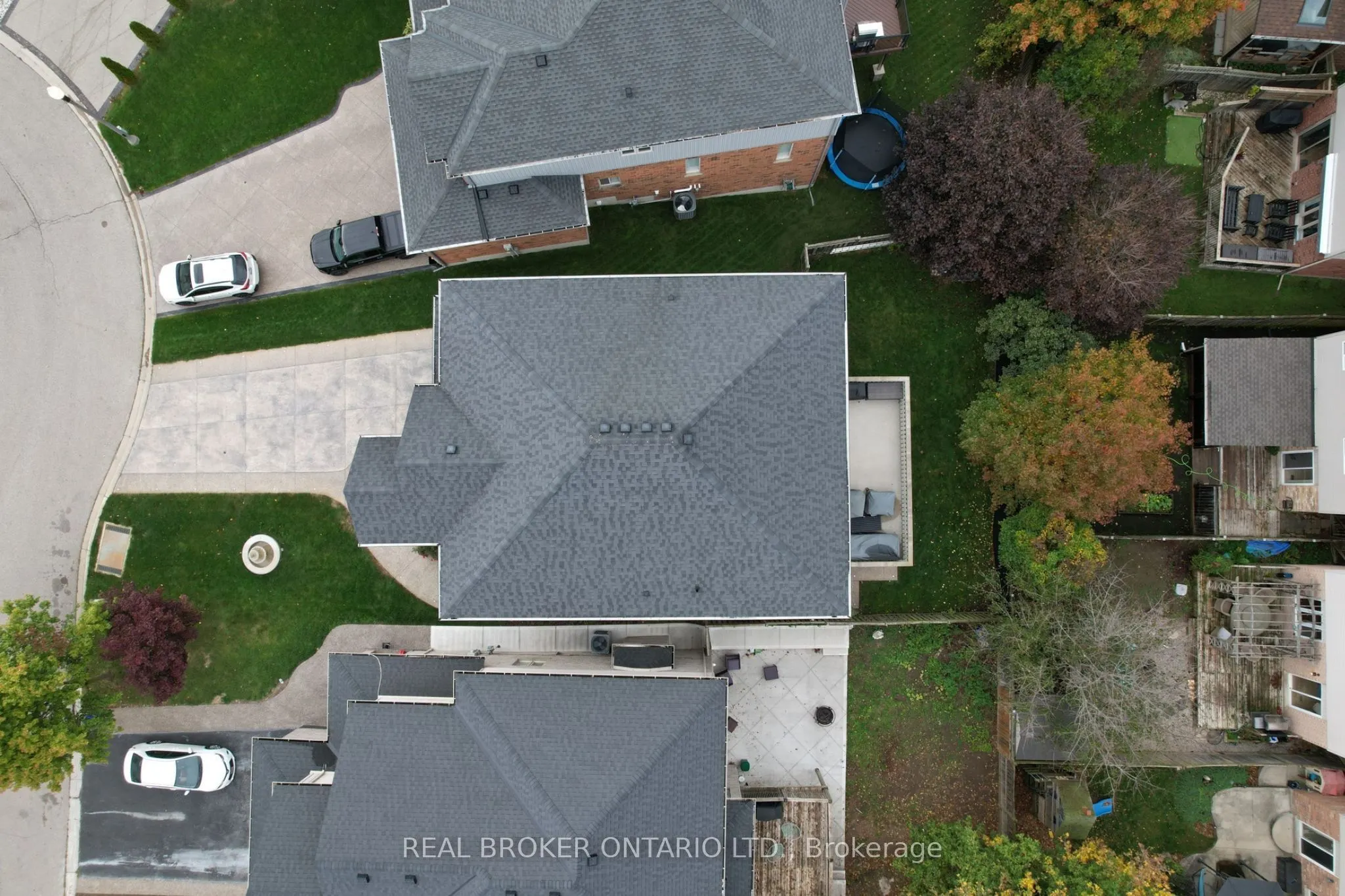 916 Foxbrook Court