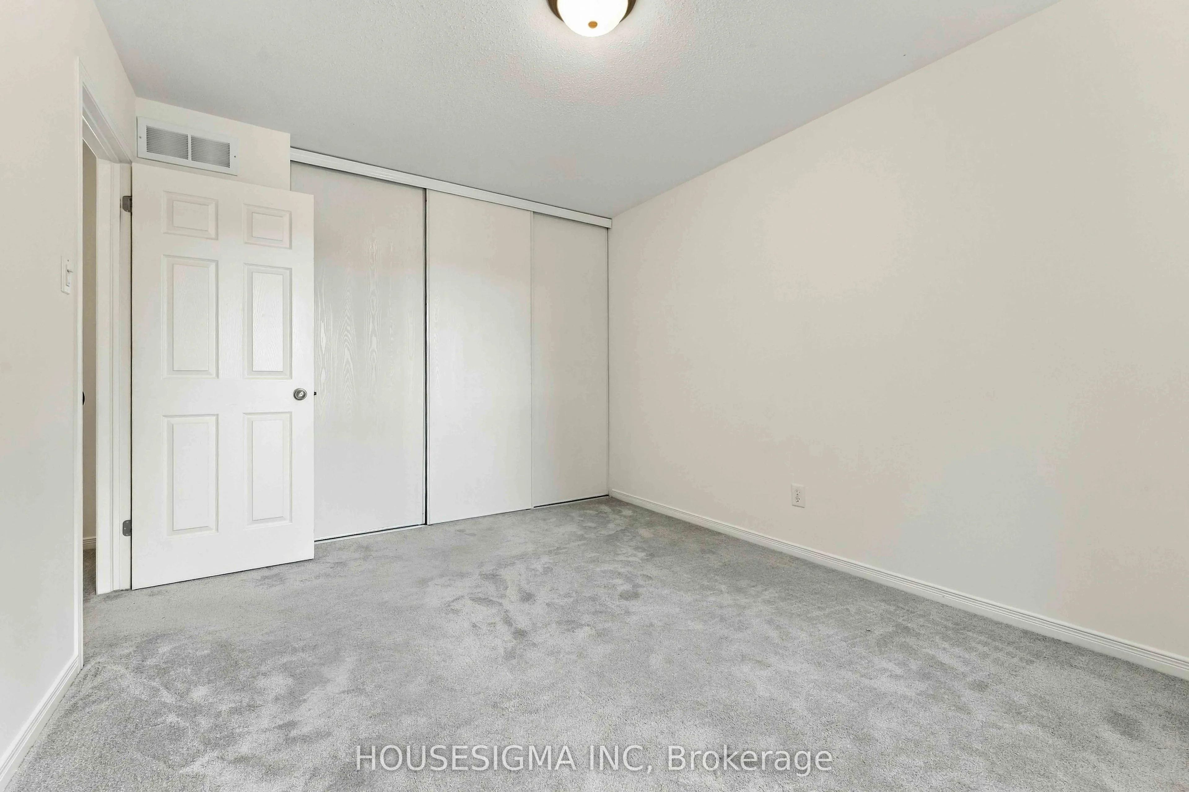 368 Breckenridge Crescent