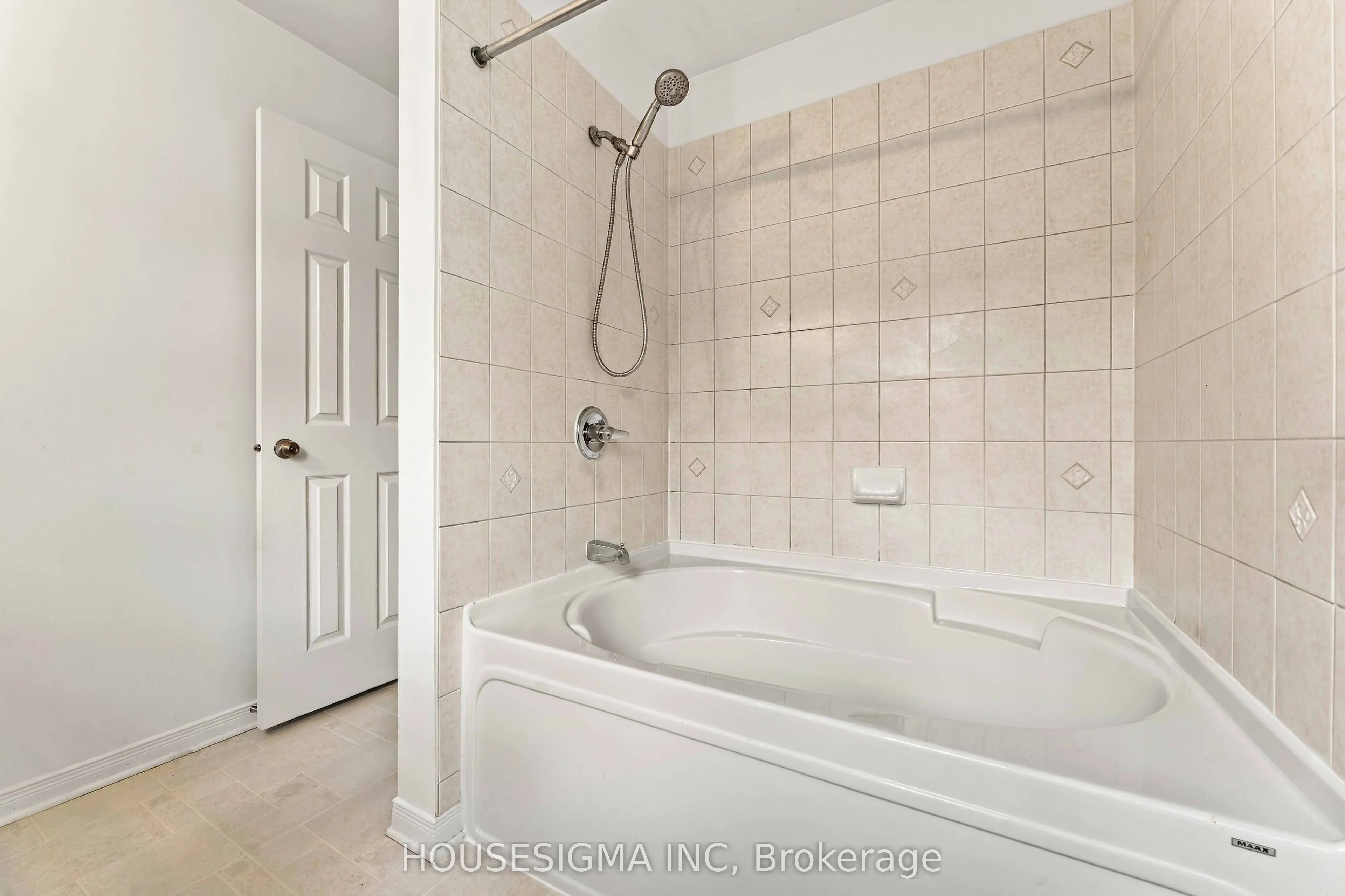 368 Breckenridge Crescent