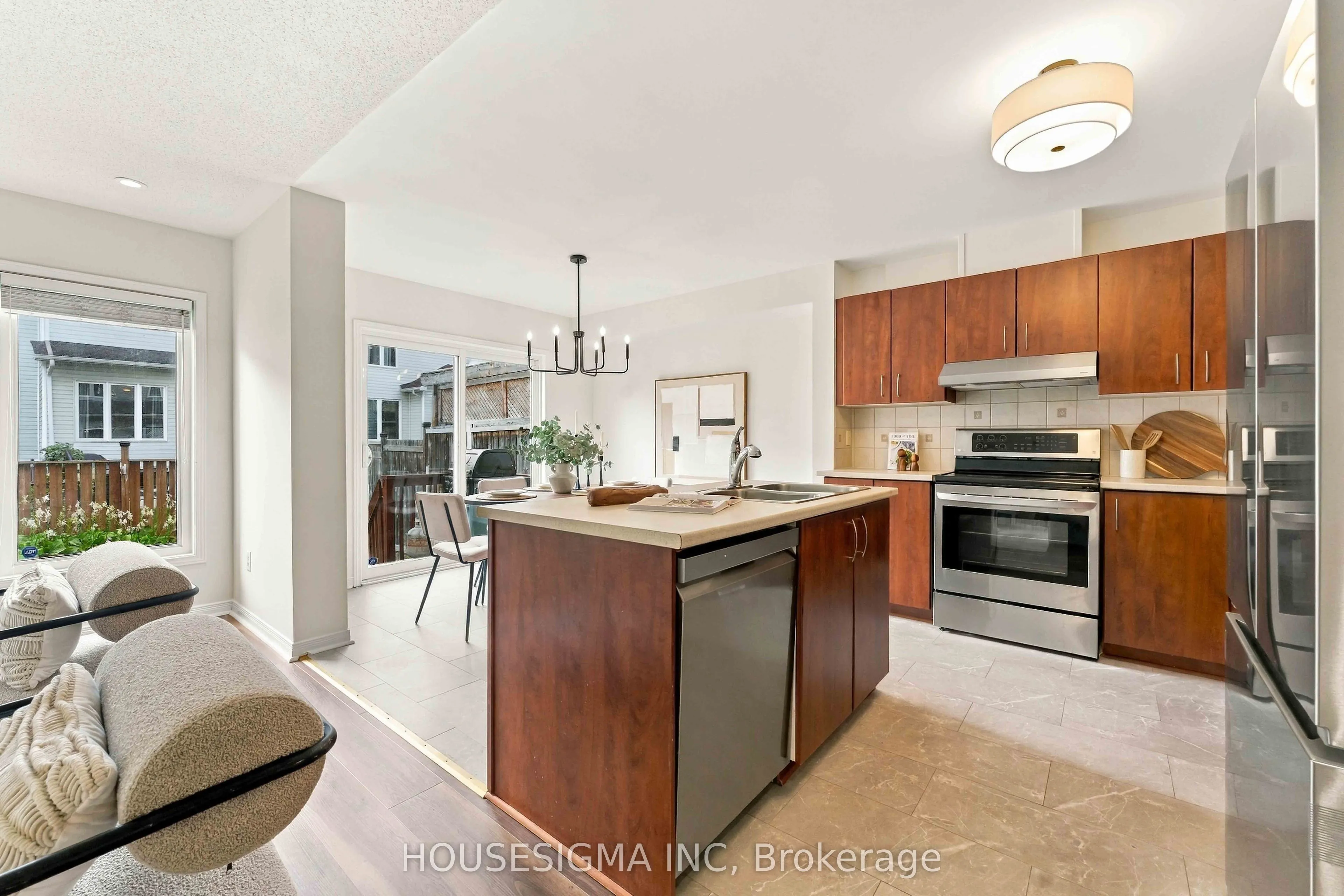 368 Breckenridge Crescent