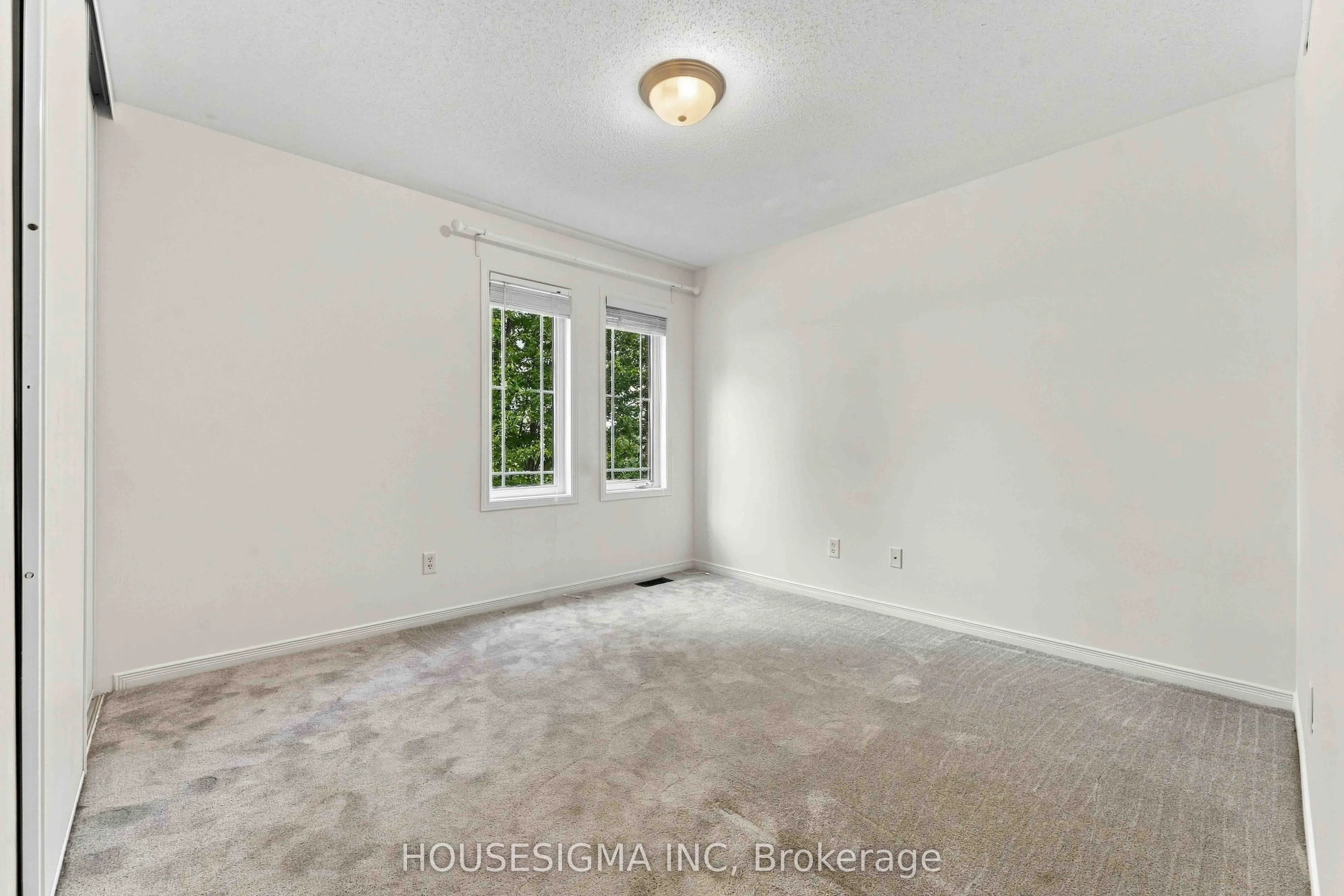368 Breckenridge Crescent