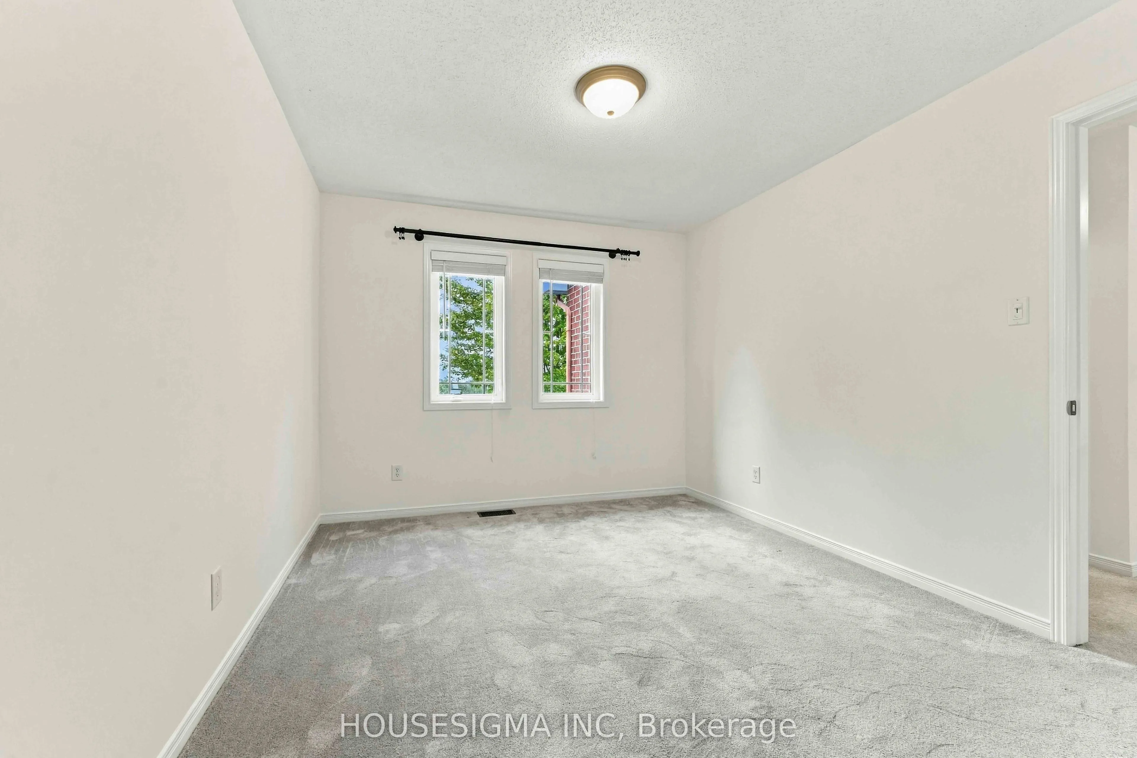 368 Breckenridge Crescent