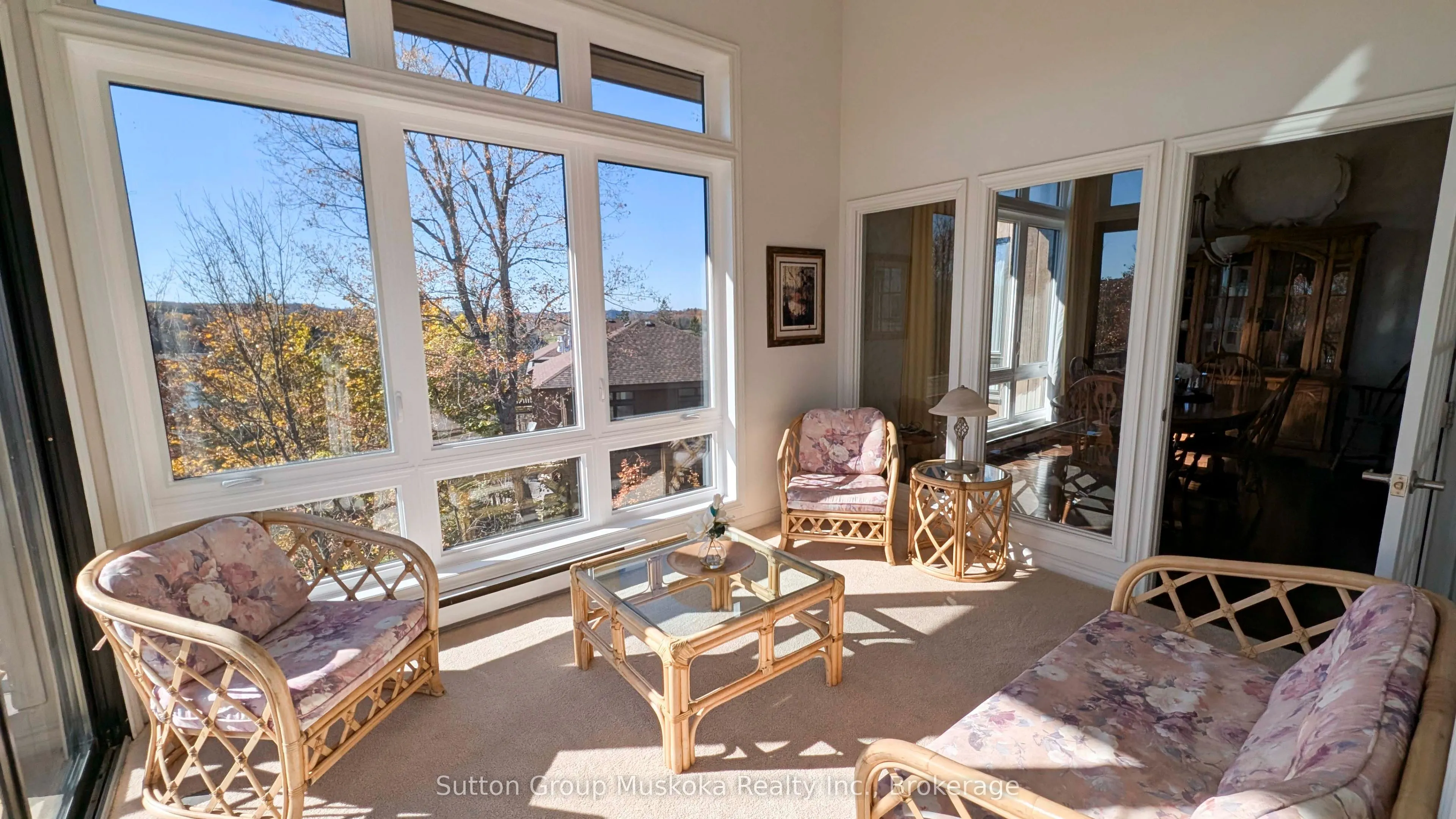 19 Oakridge - Deerhurst Drive #302