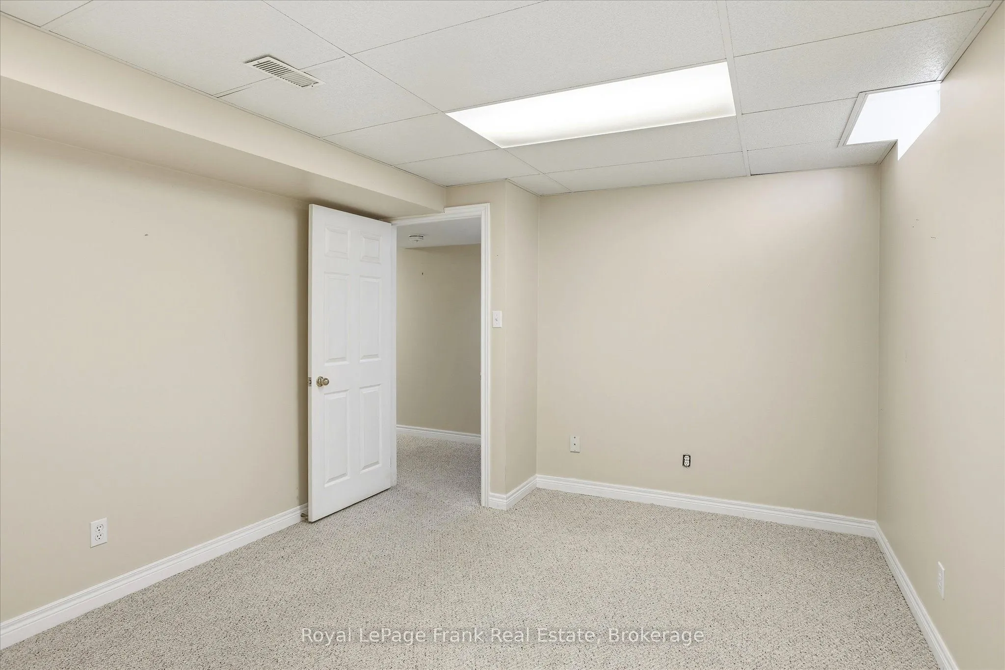 1544 Glenforest Crescent