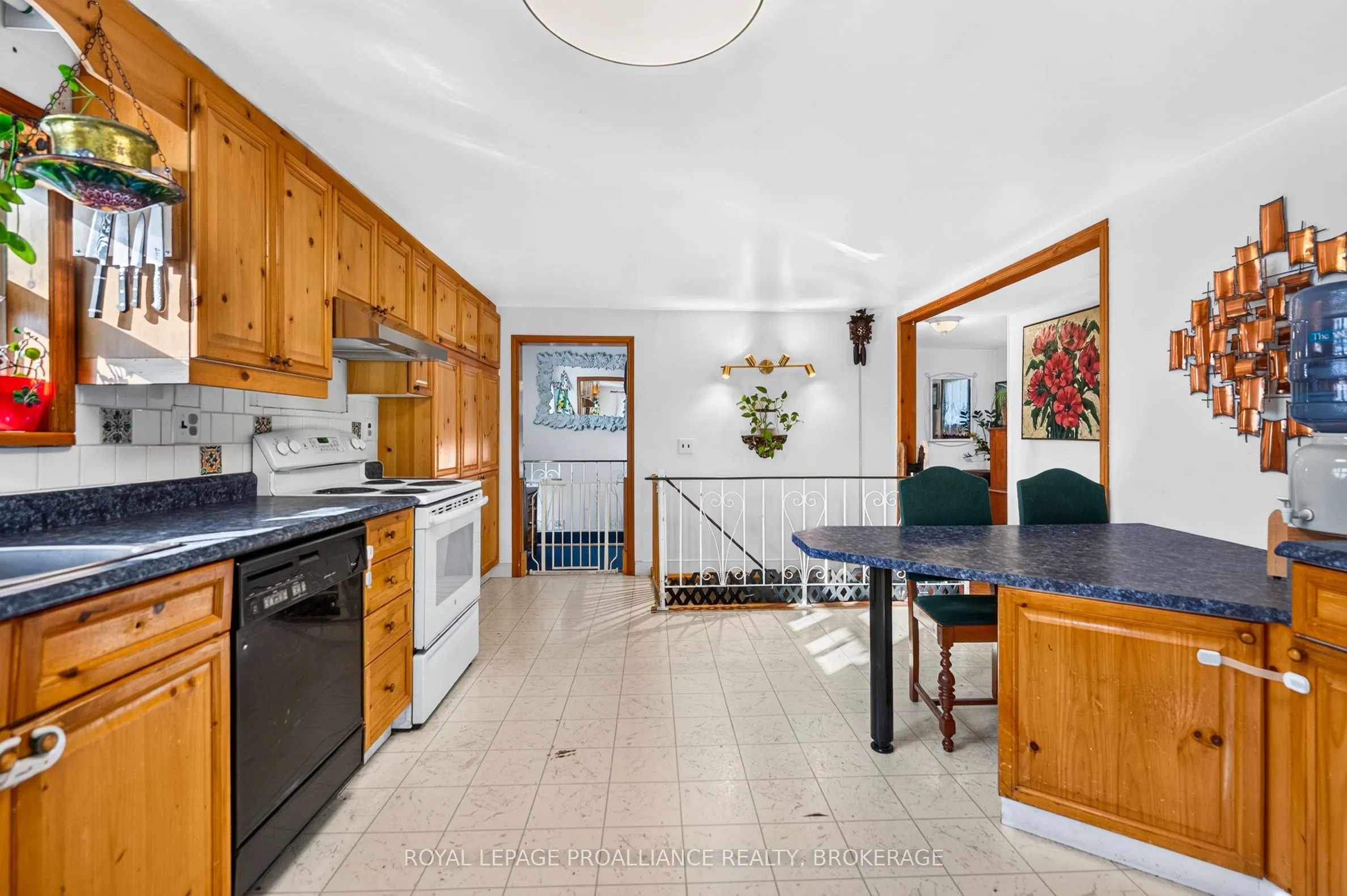628 MacDonnell Street
