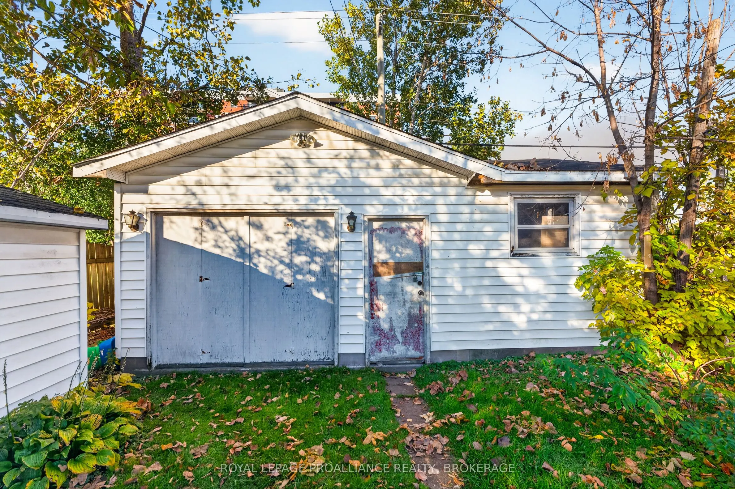 628 MacDonnell Street