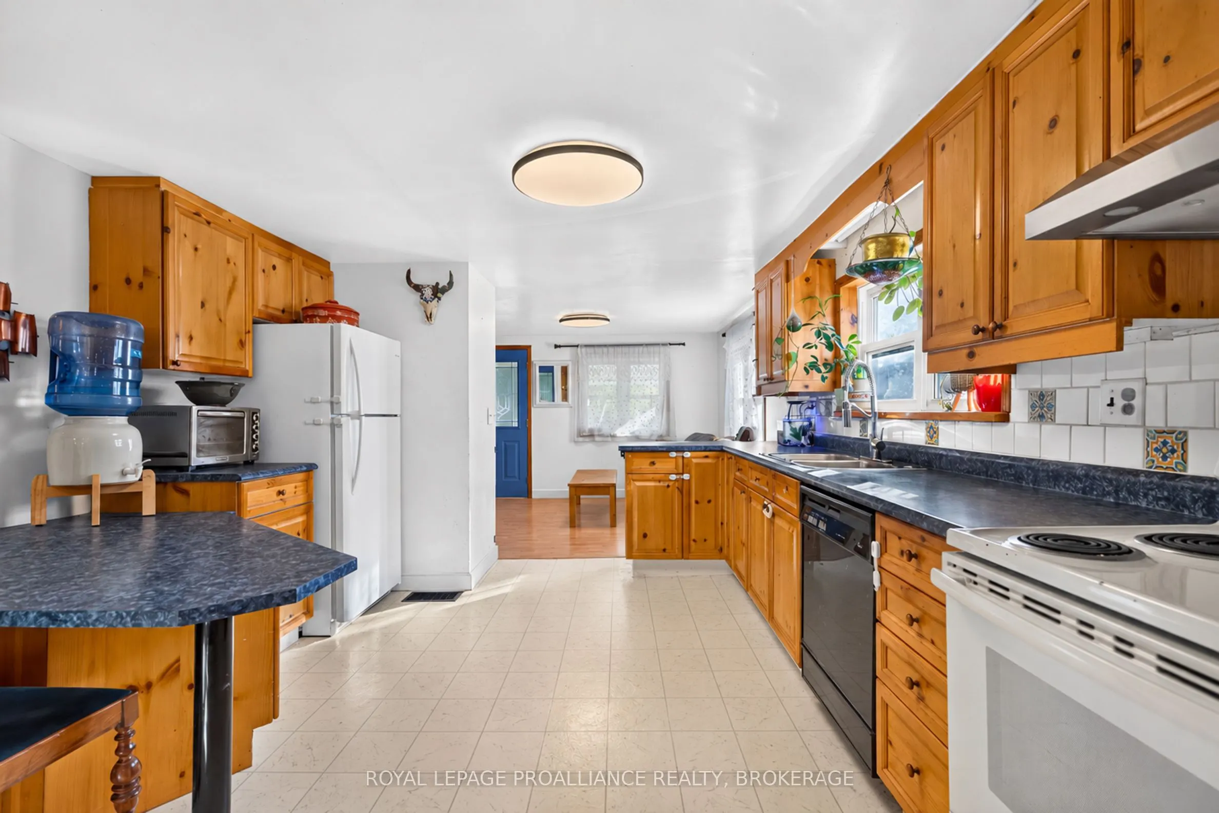 628 MacDonnell Street