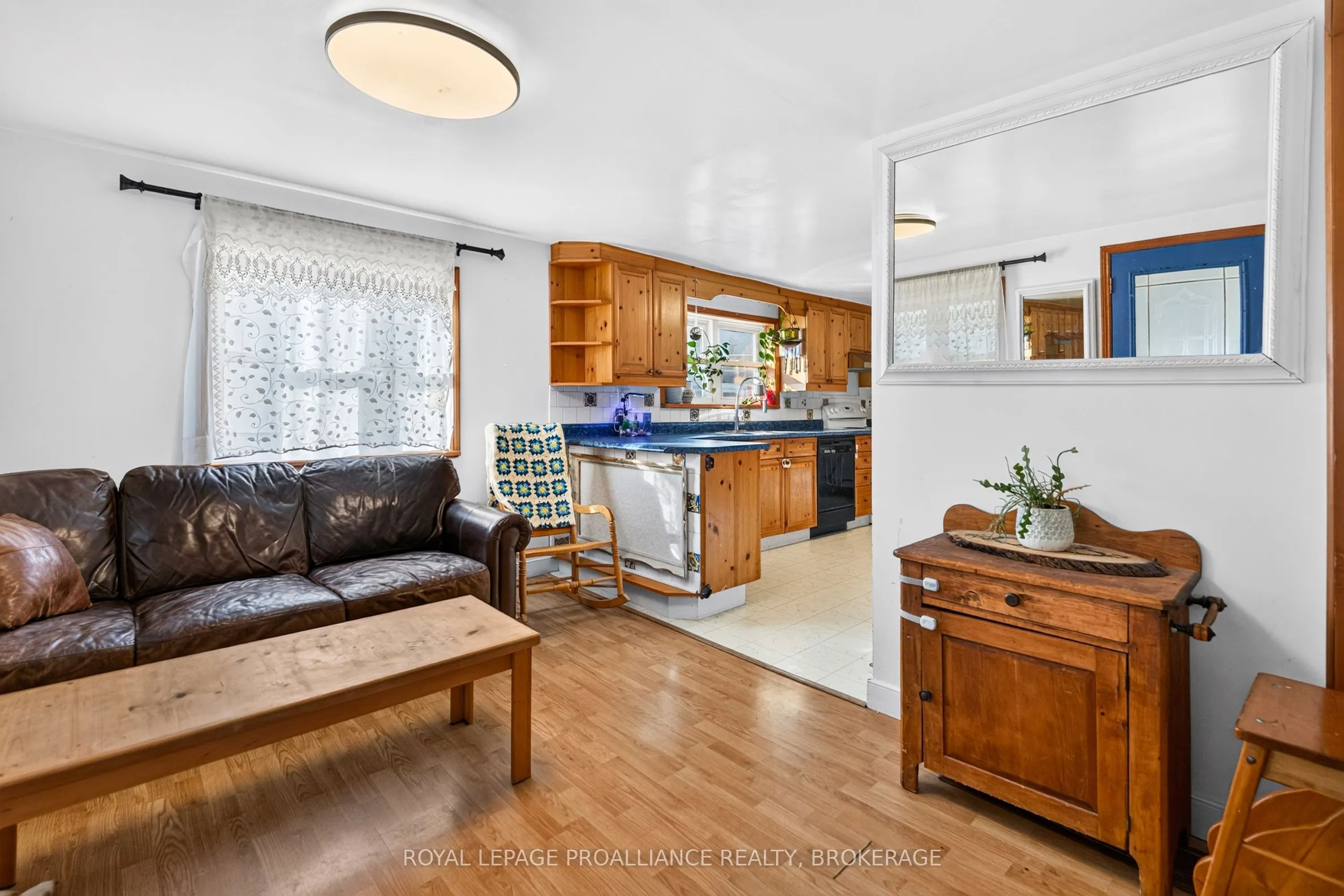 628 MacDonnell Street