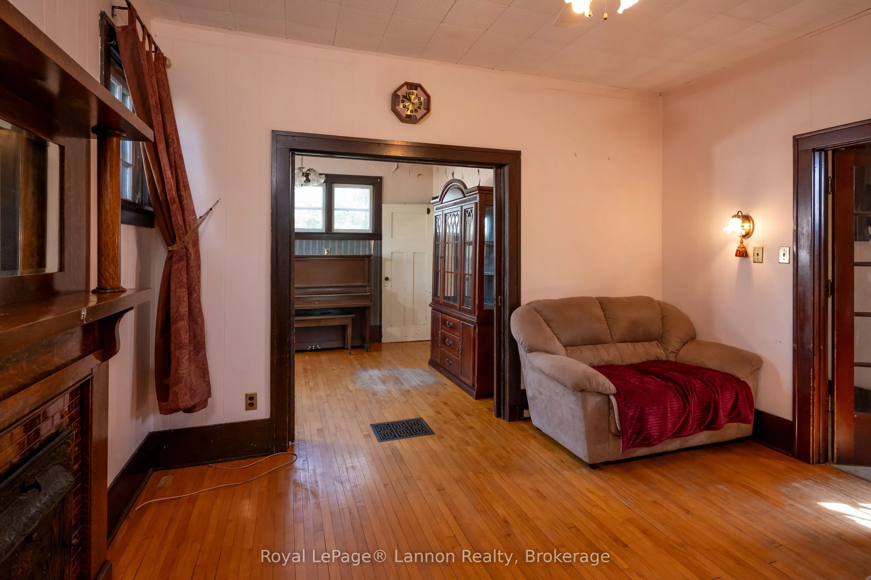 42 Gordon Avenue