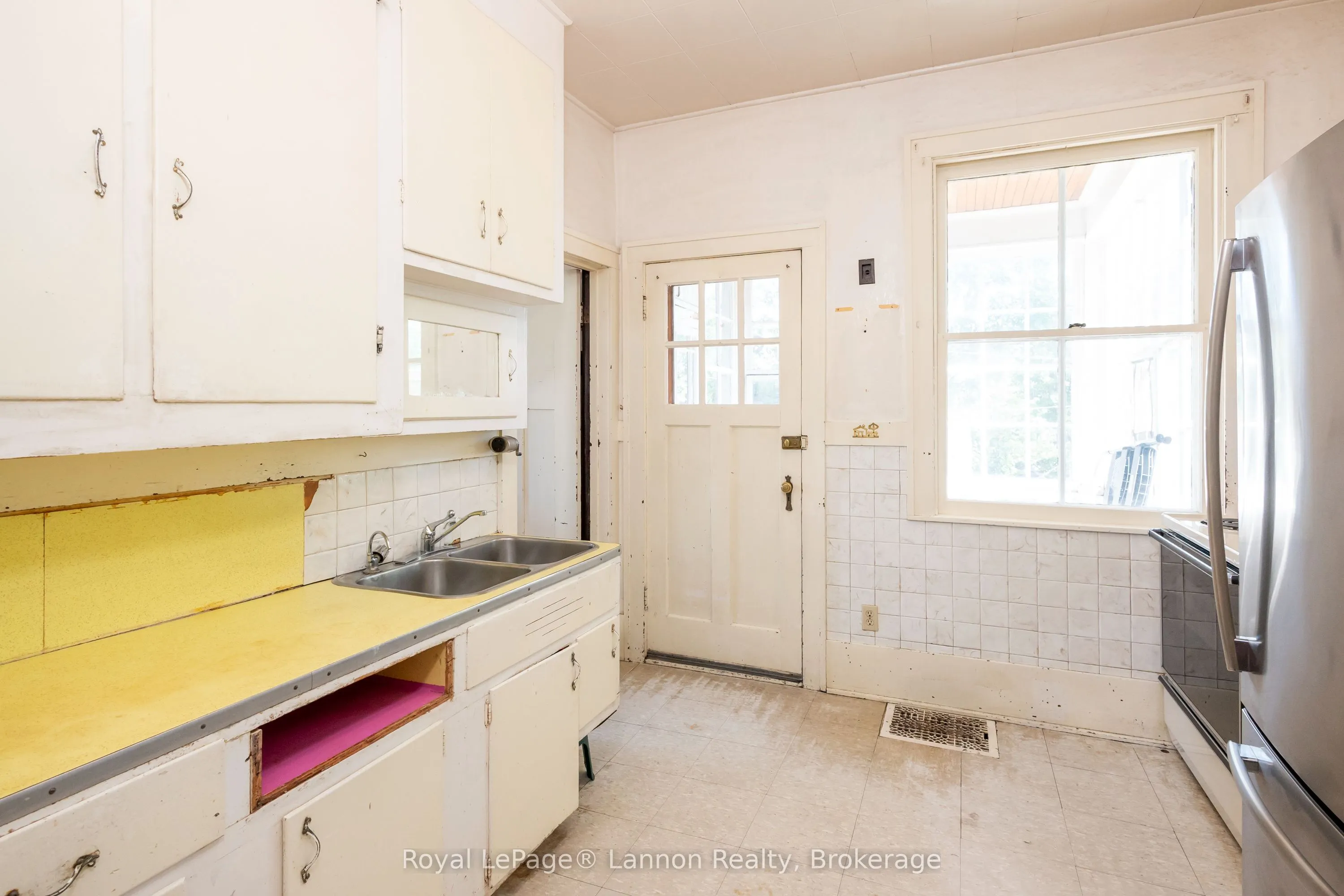42 Gordon Avenue