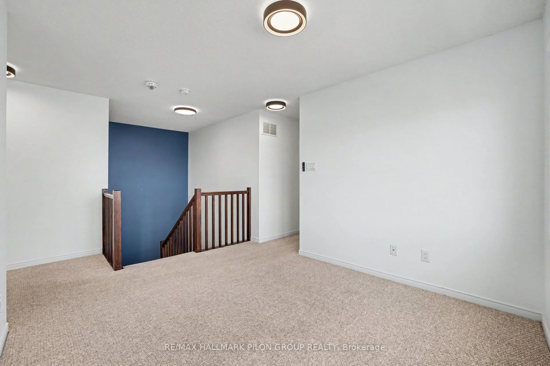 38 Riddell Street