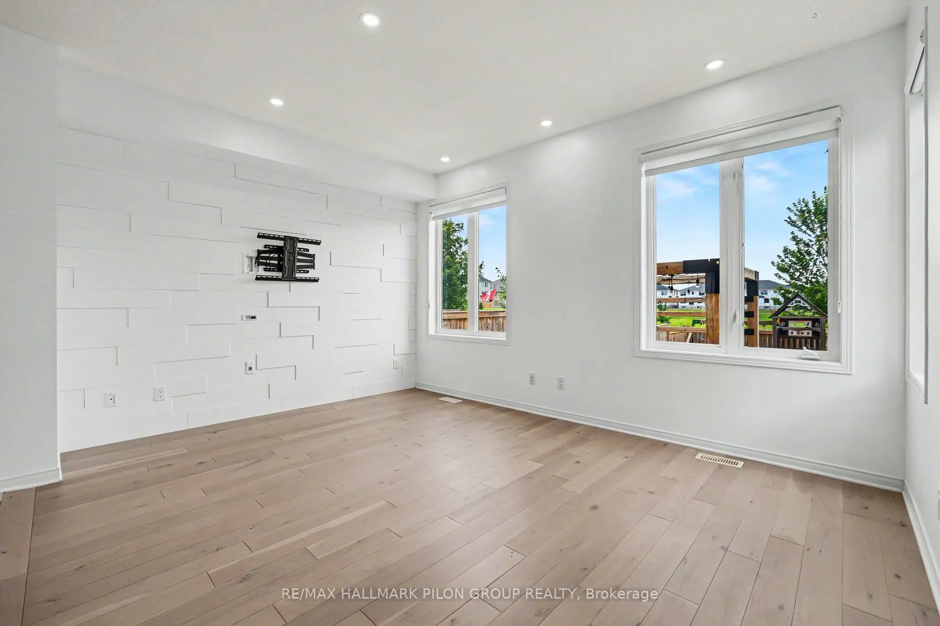 38 Riddell Street