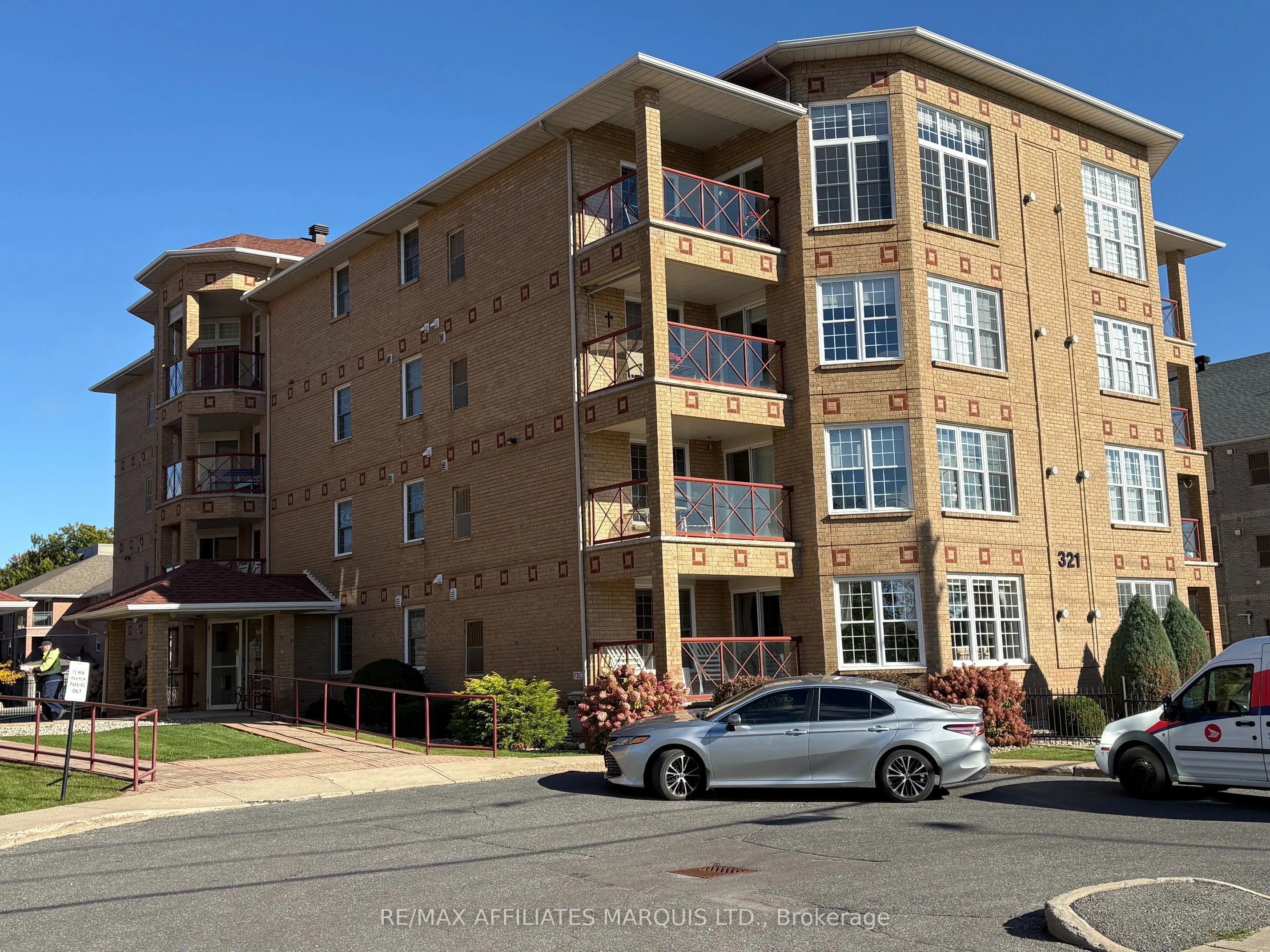 321 Water Street W #2