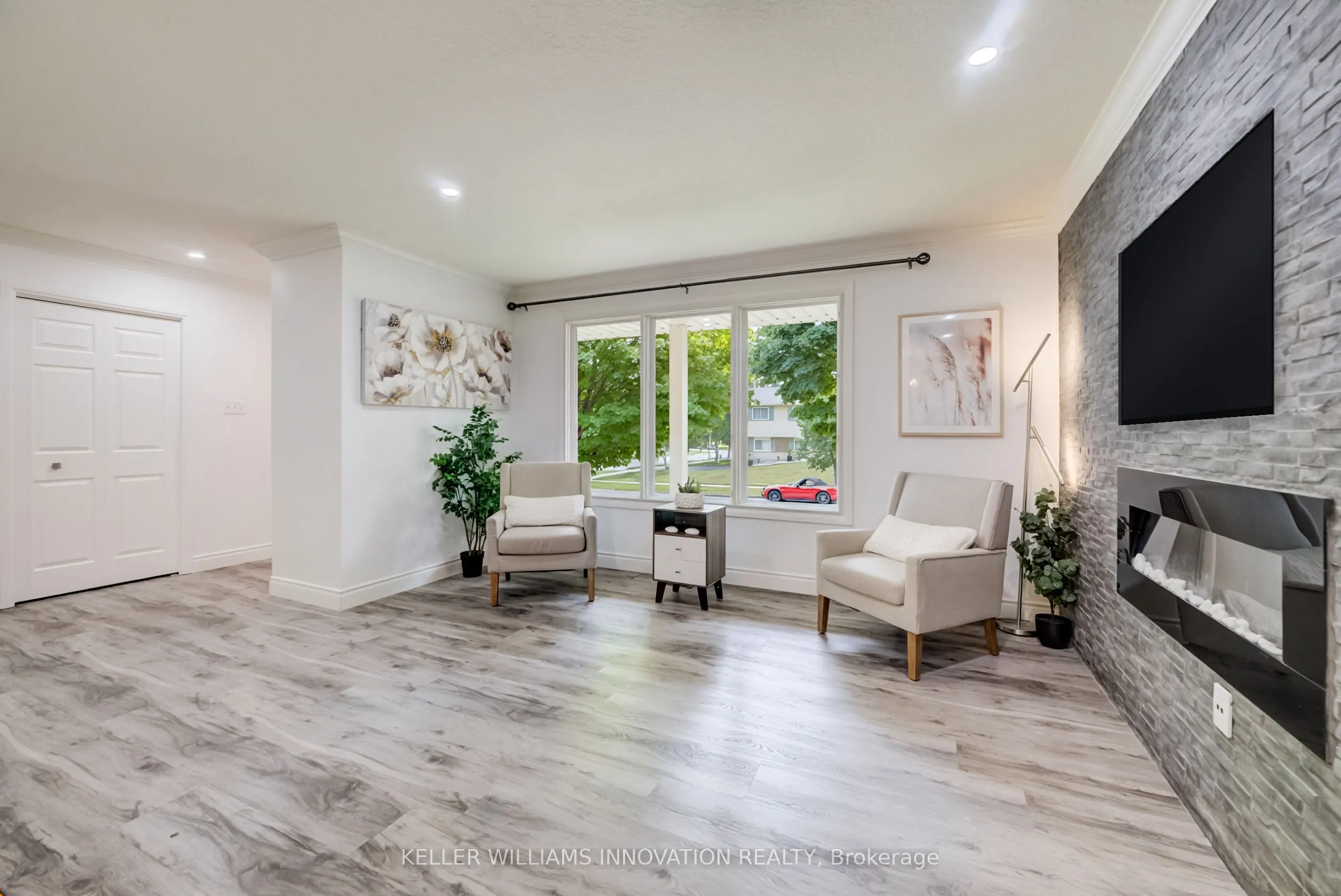 85 Foxhunt Road