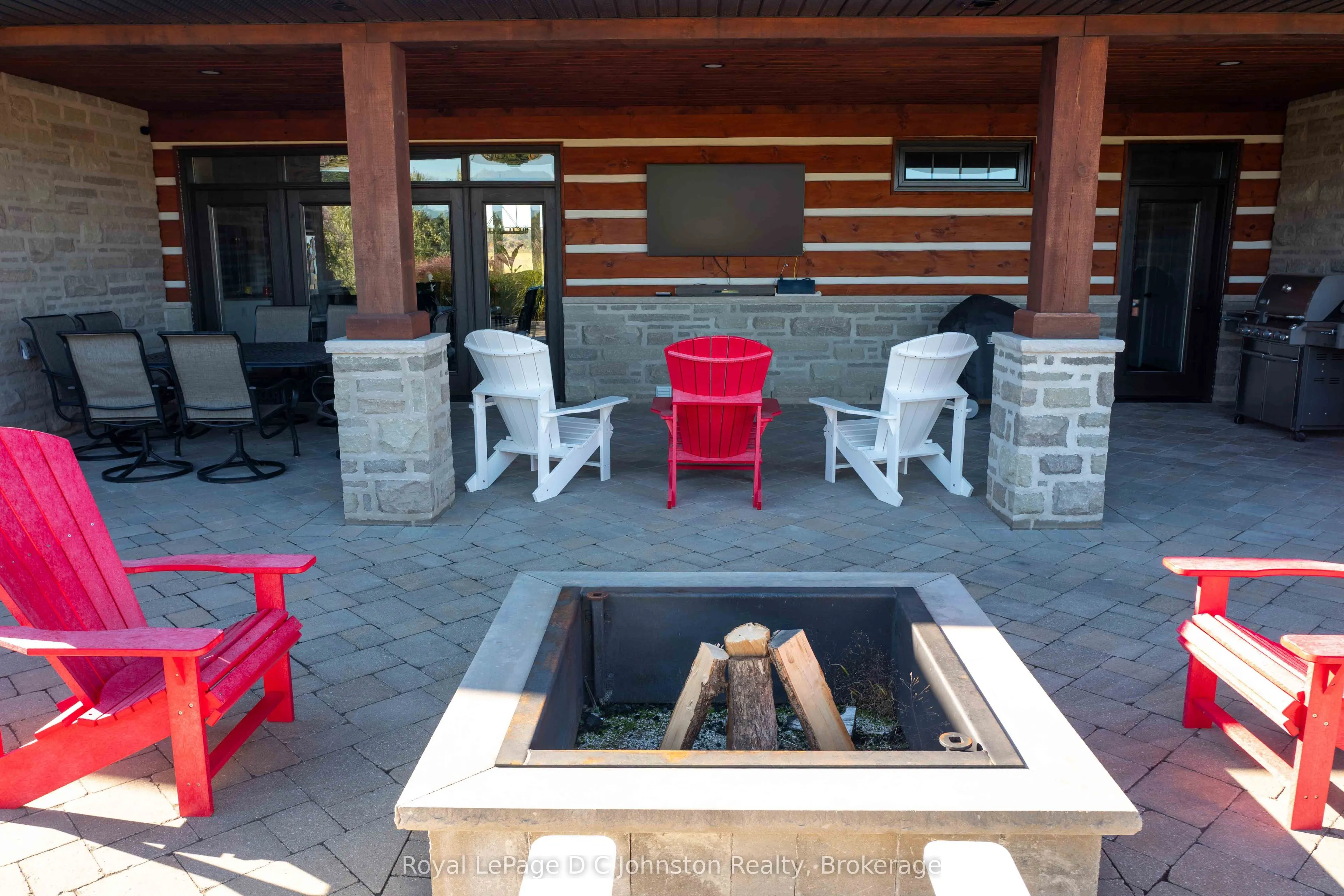 5262 Bruce Road 3 Road