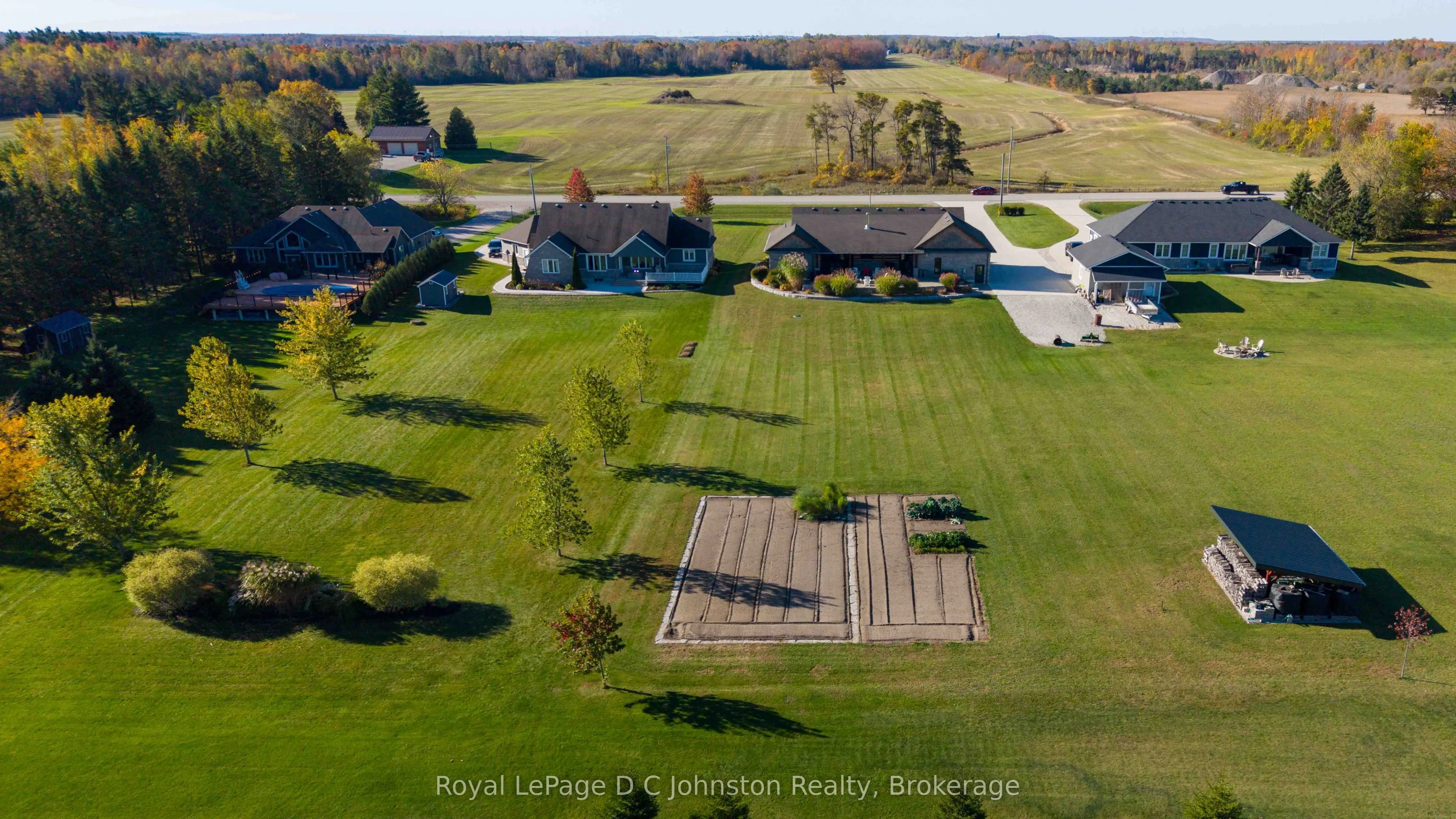 5262 Bruce Road 3 Road