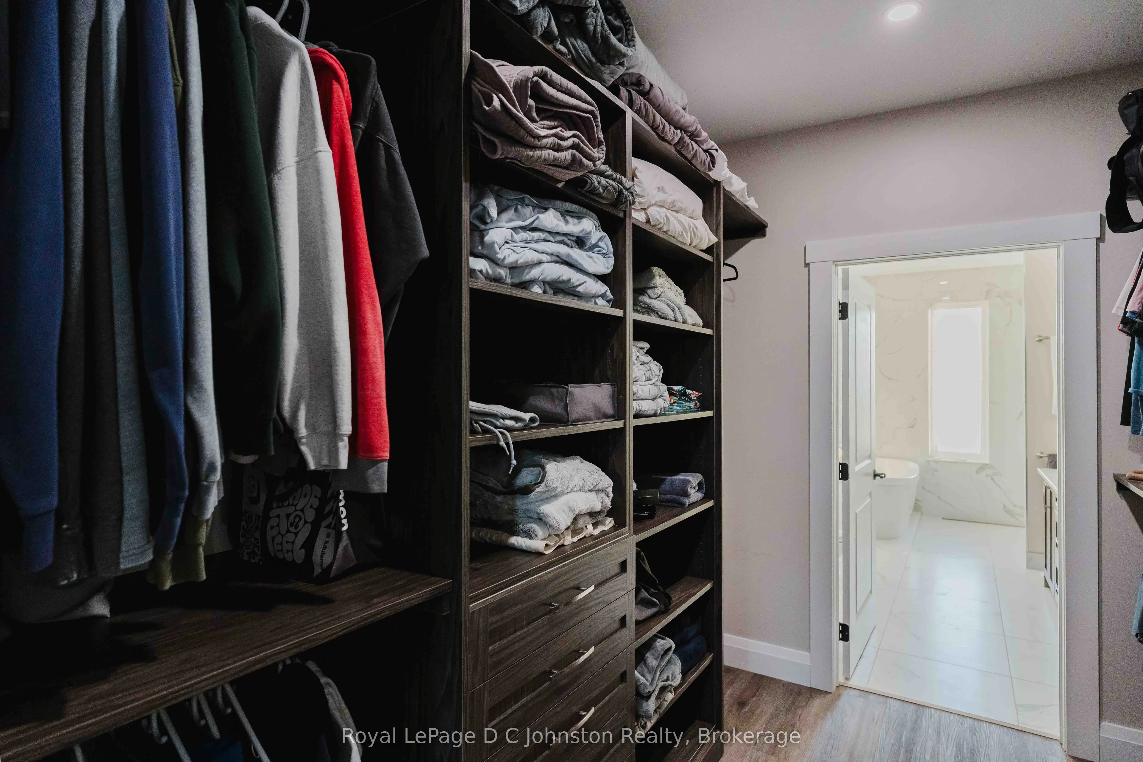 5262 Bruce Road 3 Road