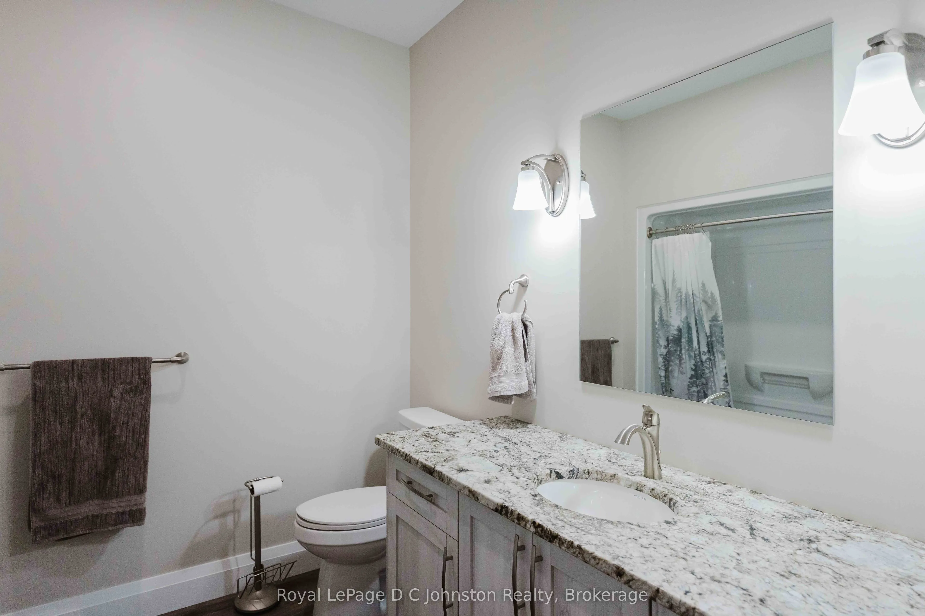 5262 Bruce Road 3 Road