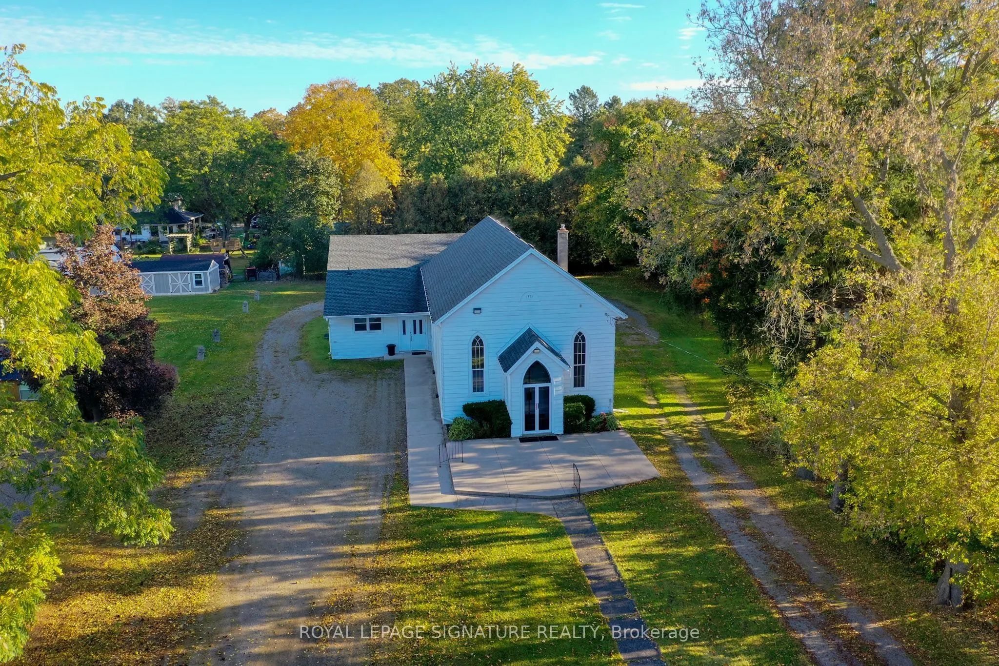 792 Old Highway 8