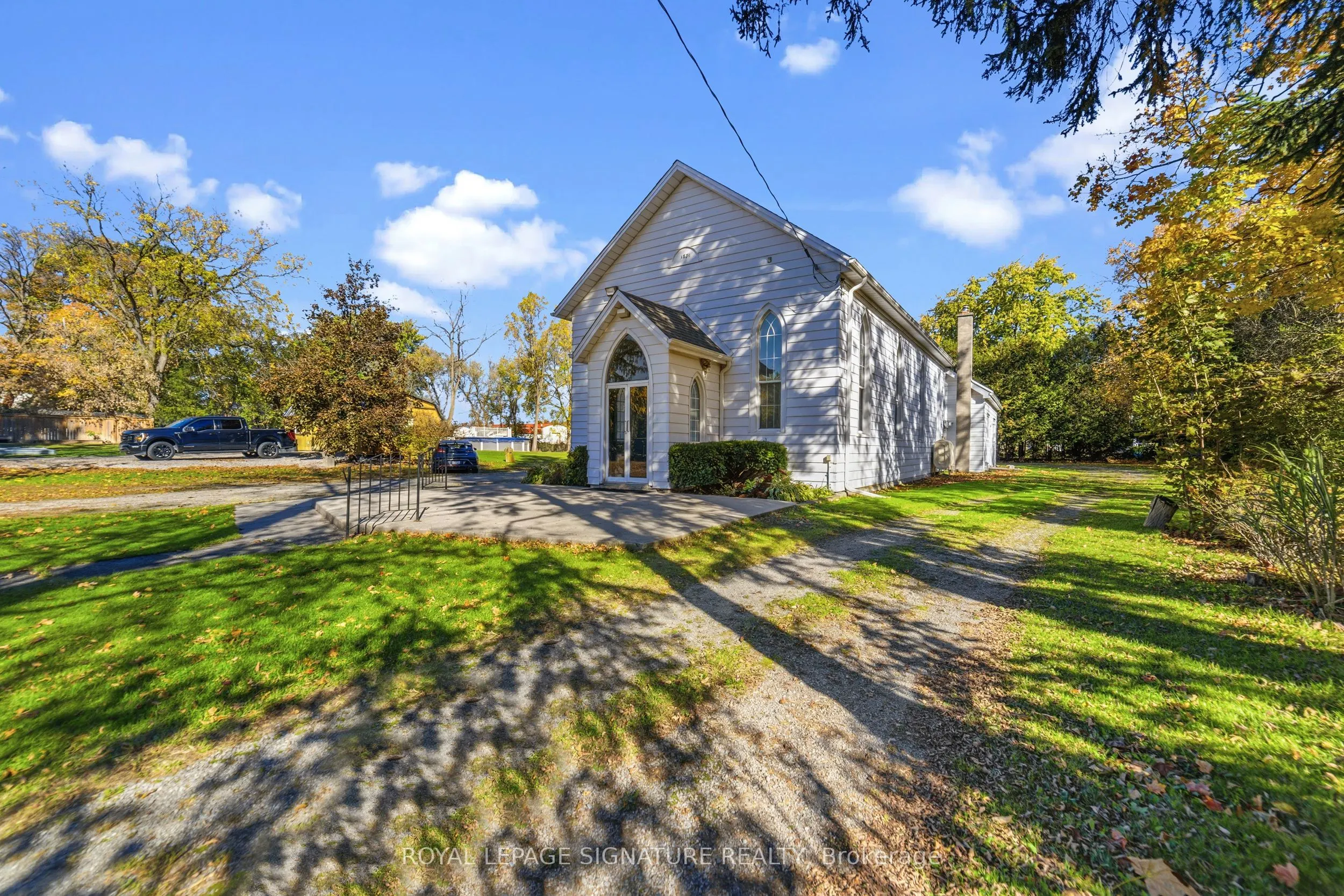 792 Old Highway 8