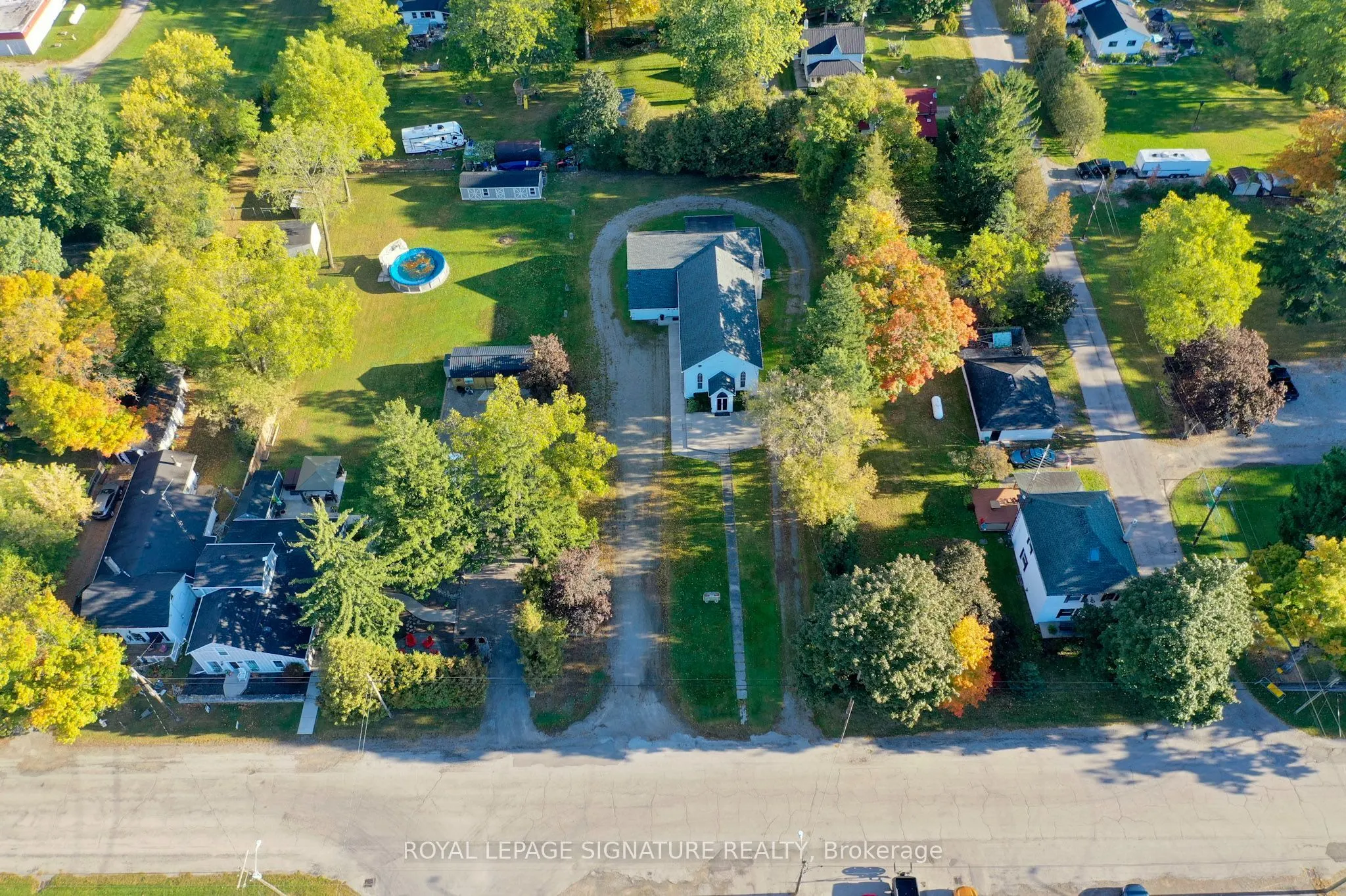 792 Old Highway 8