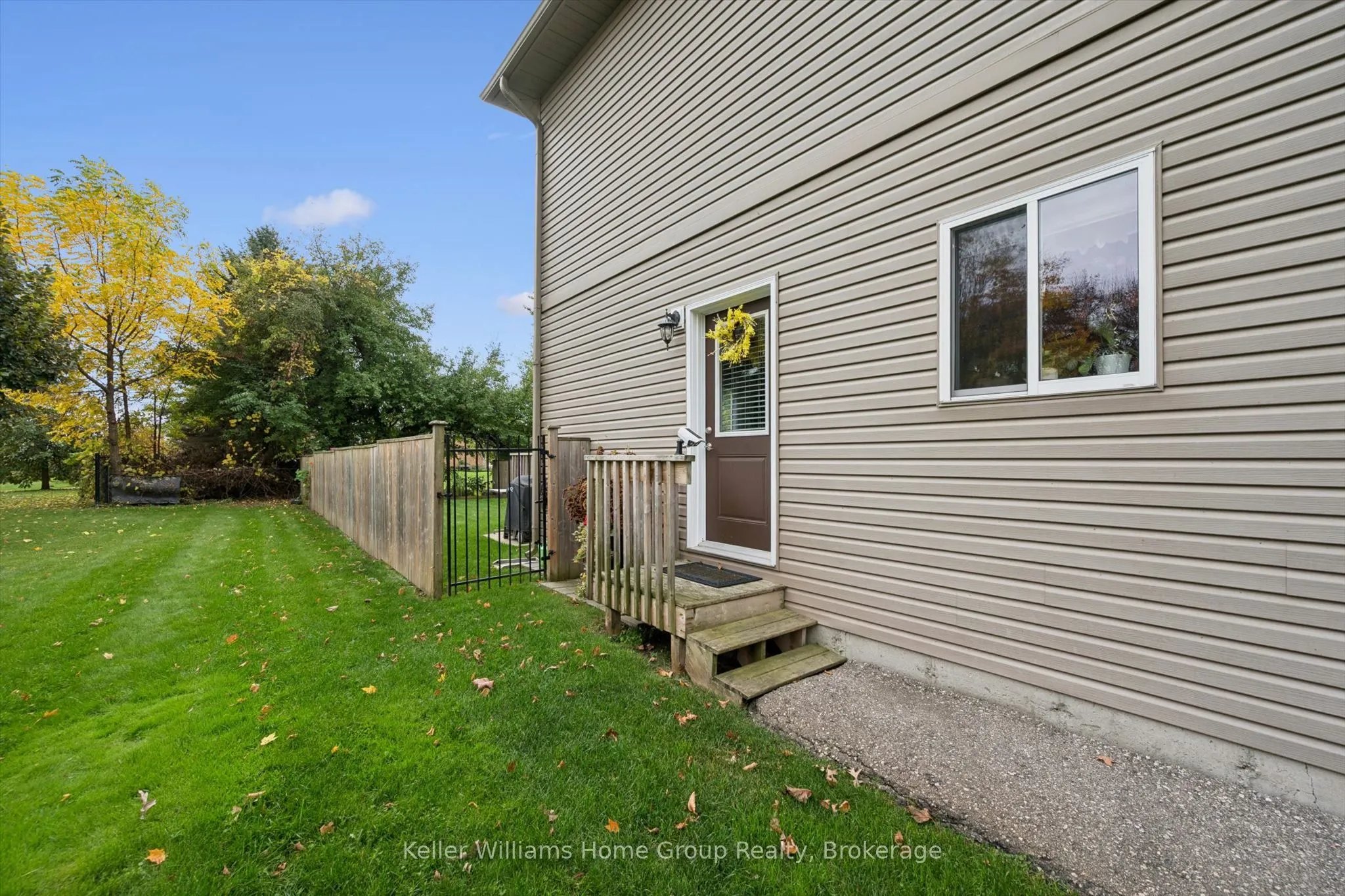 466 Elora Street