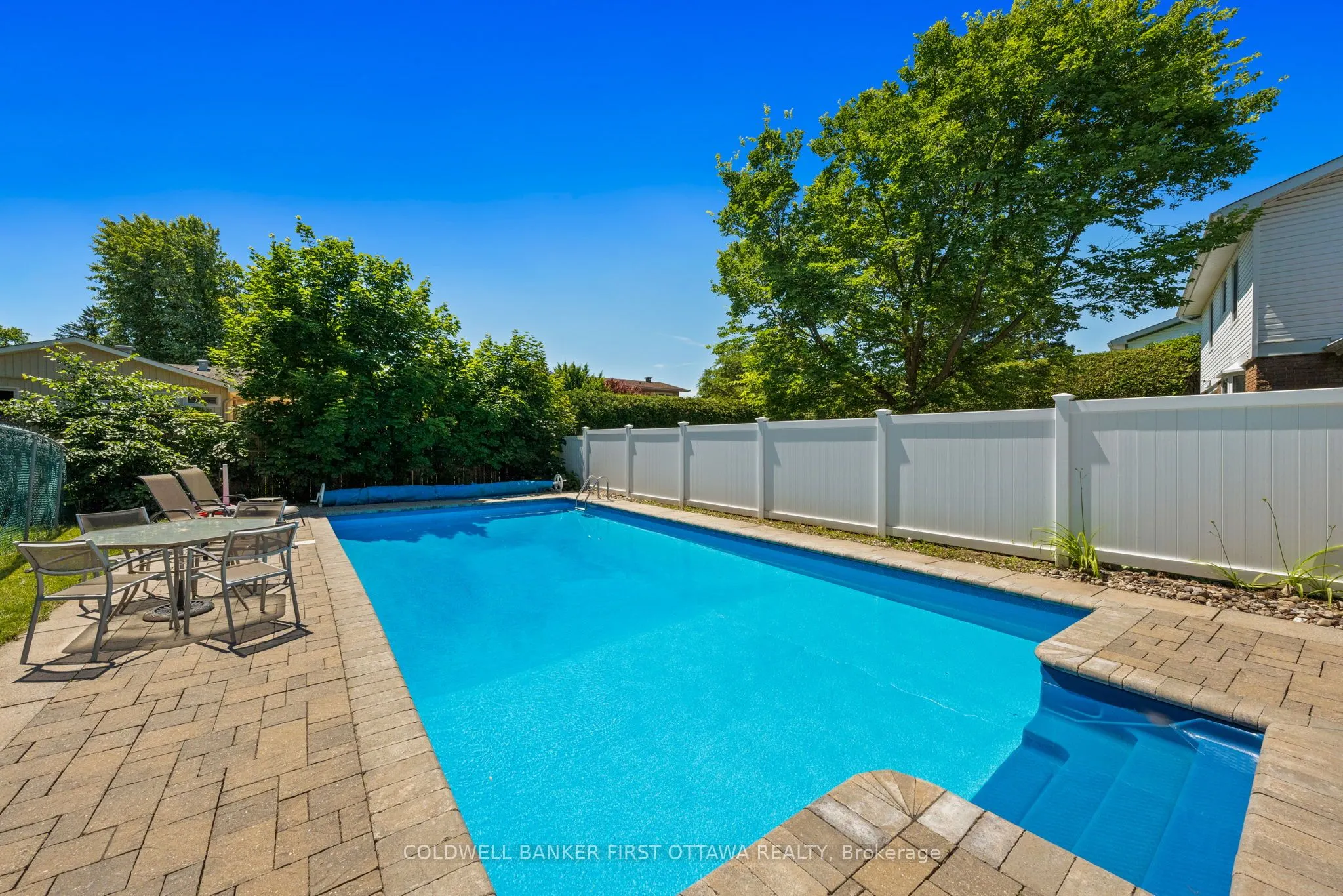 12 Bradgate Drive