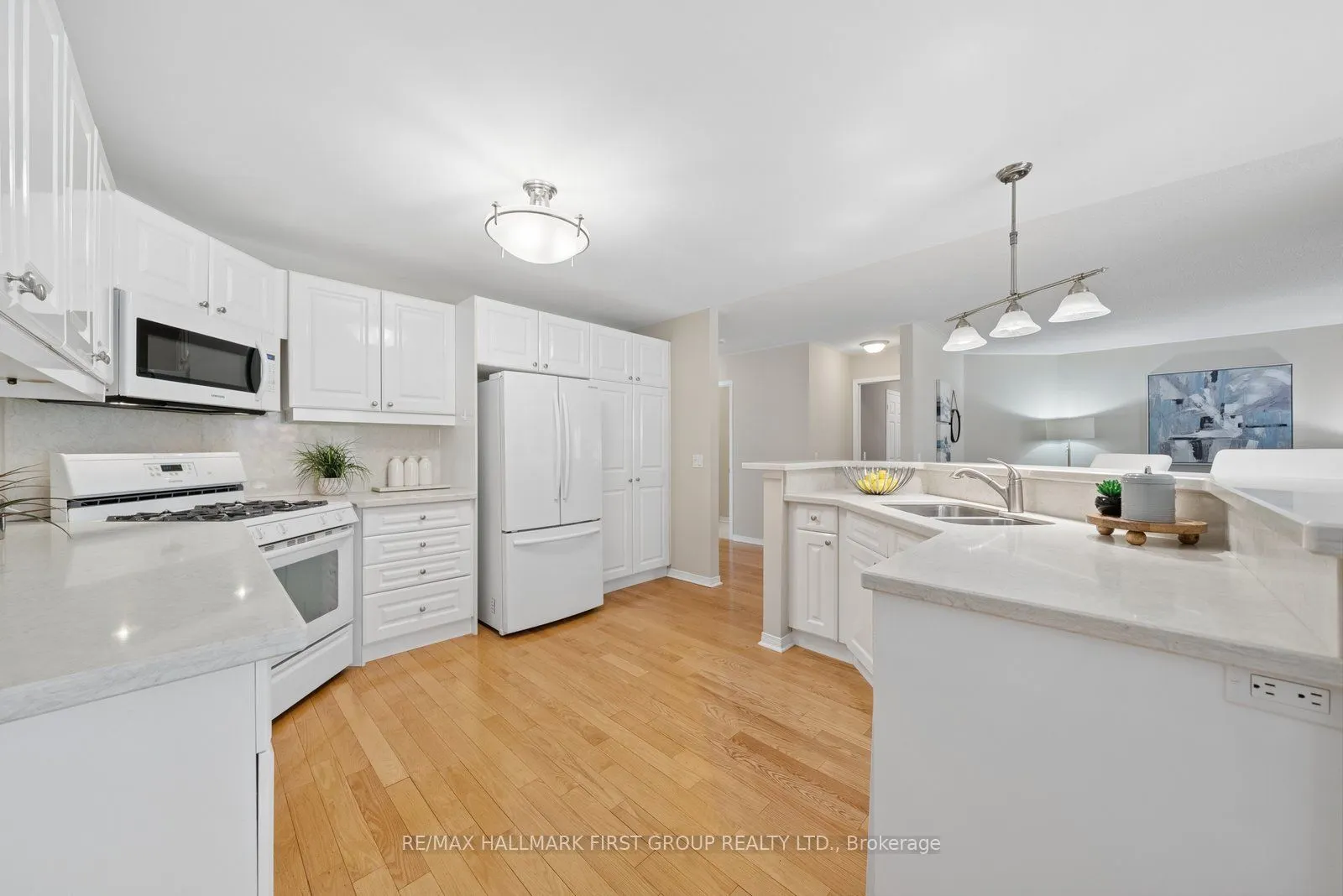 47 Springwood Crescent