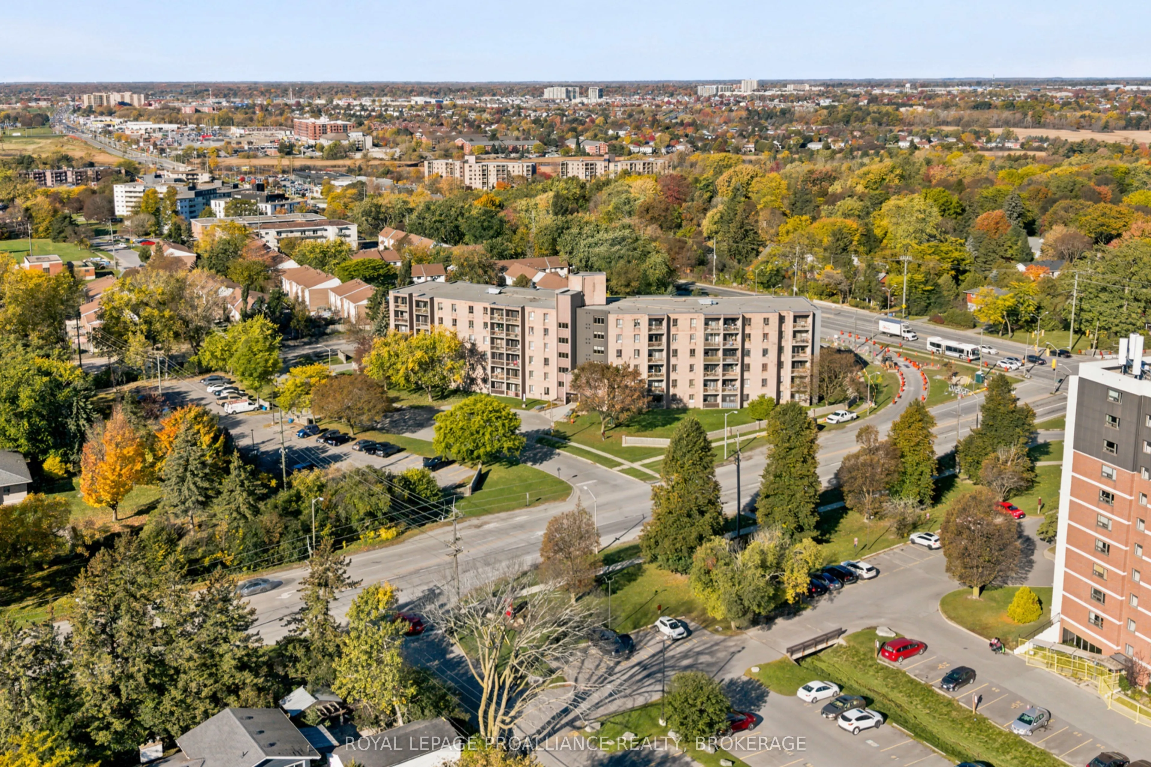 17 Eldon Hall Place #615