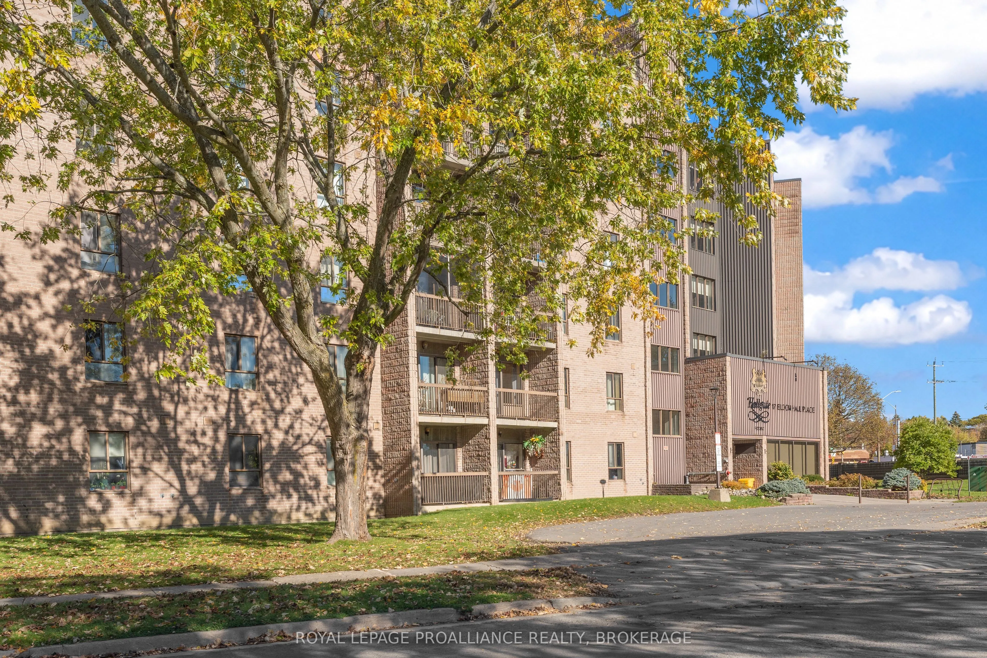 17 Eldon Hall Place #615