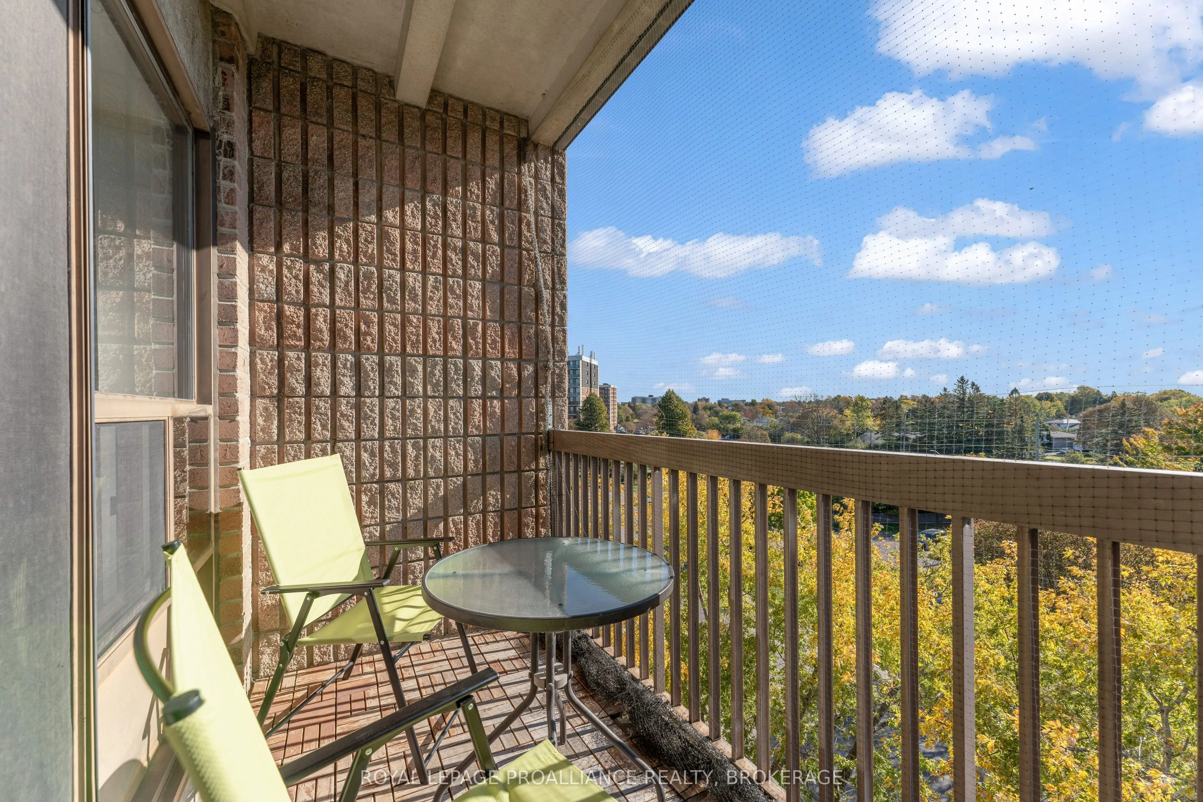 17 Eldon Hall Place #615