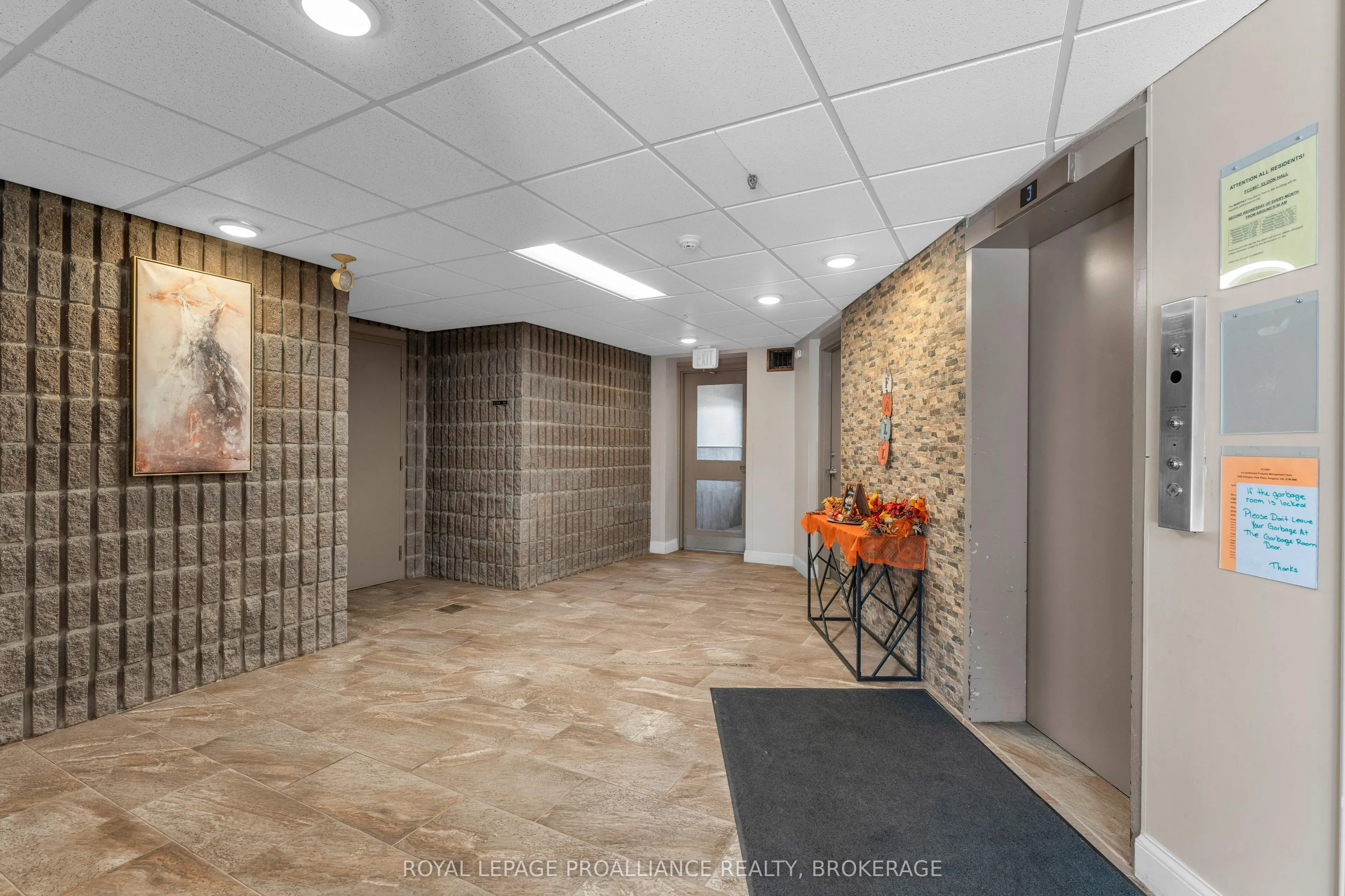 17 Eldon Hall Place #615