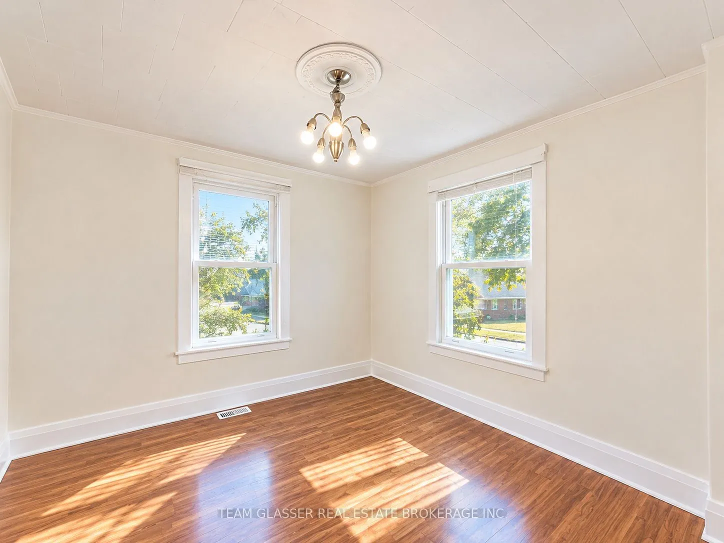 80 Mackay Avenue