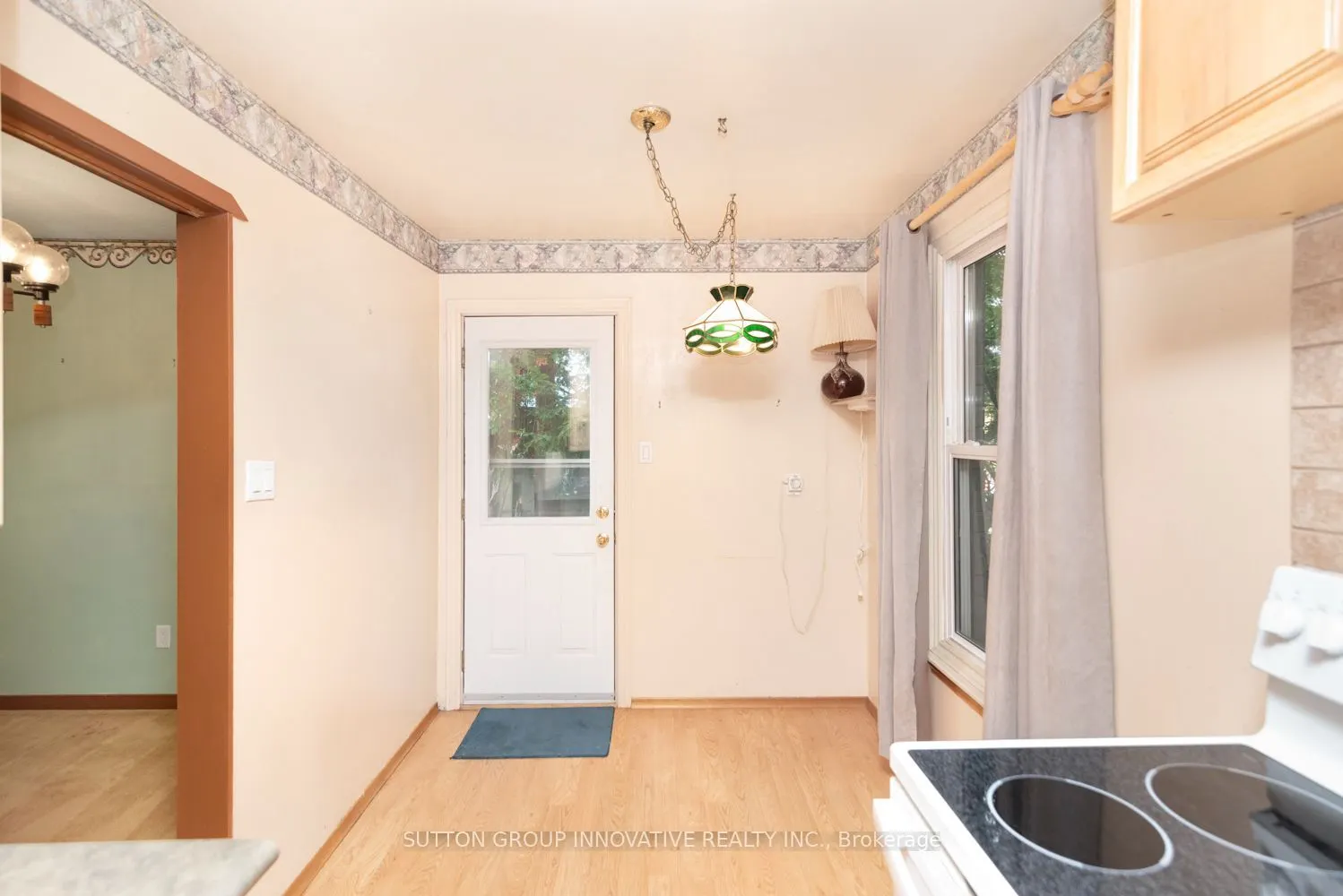 160 Birchcliffe Crescent