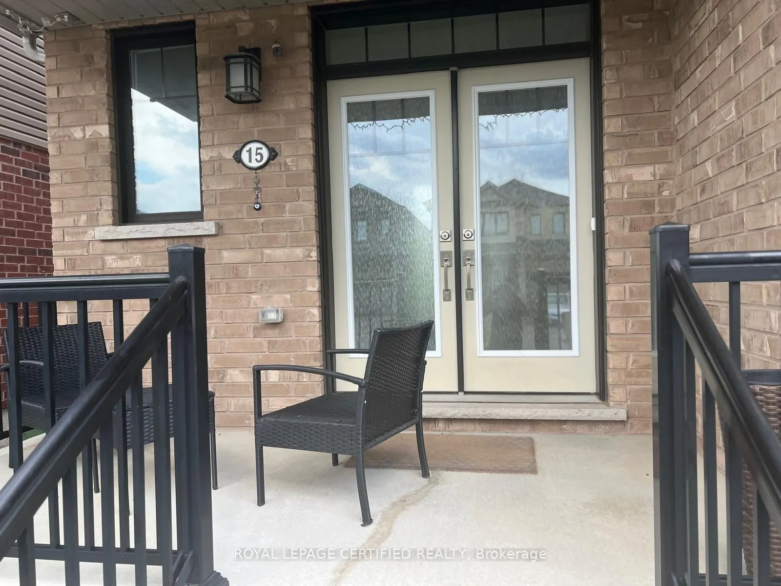 15 Cactus Crescent