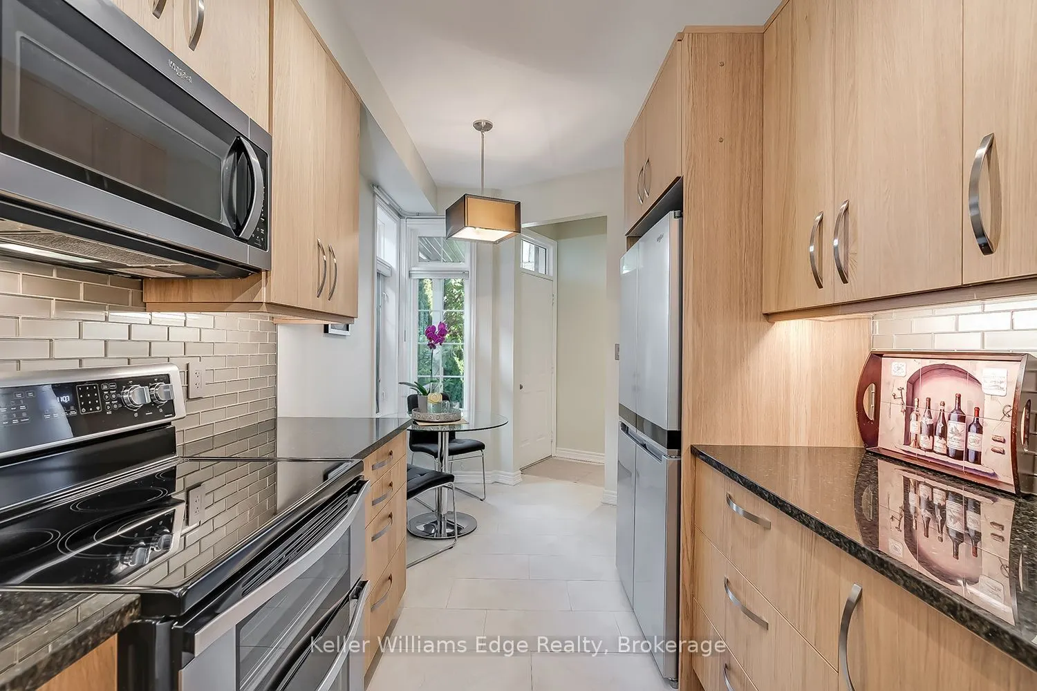 46 Sunnycroft Court W