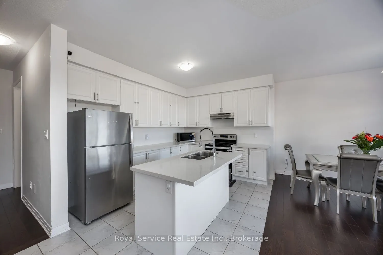 3 Horizon Avenue