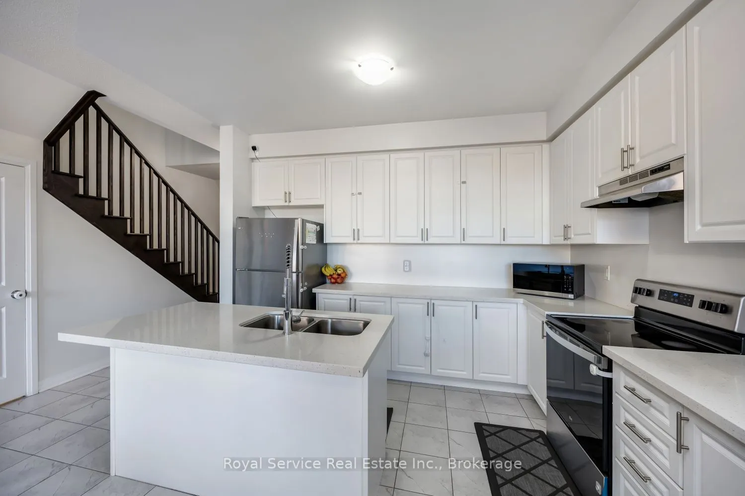 3 Horizon Avenue